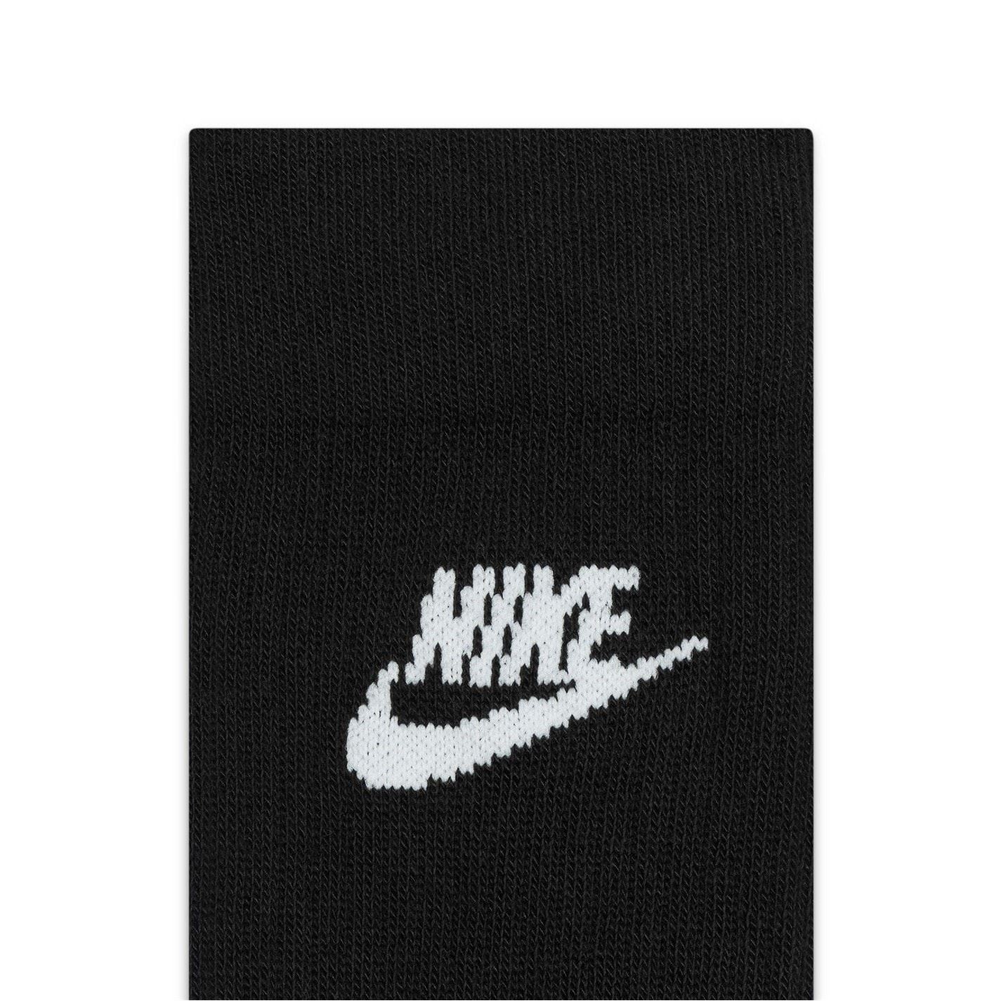 Nike 3 Pack Of Essential Crew Socks