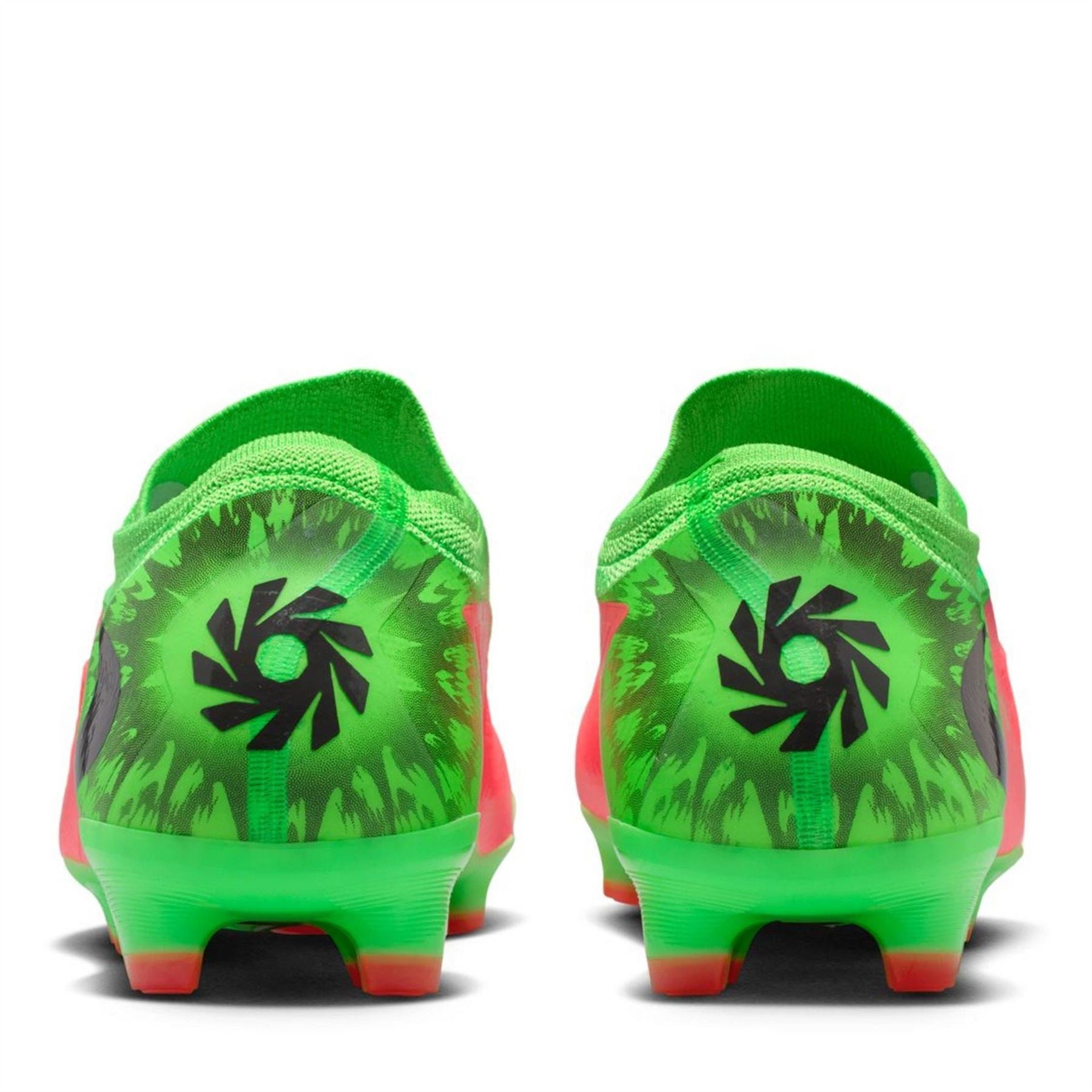Nike Phantom 6 Low Pro Adults Firm Ground Football Boots