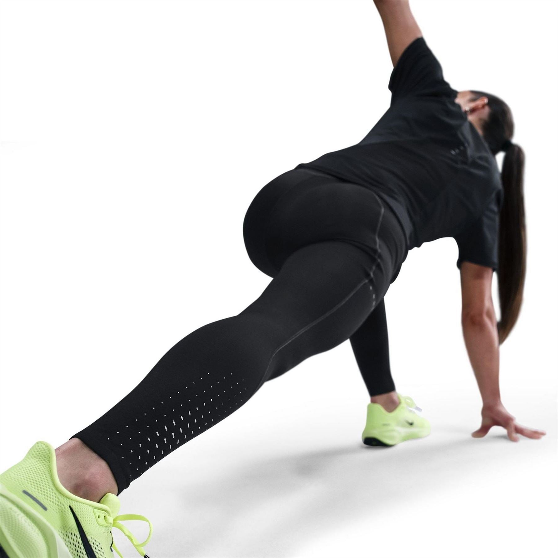 Nike Swift Solid Patterned Leggings