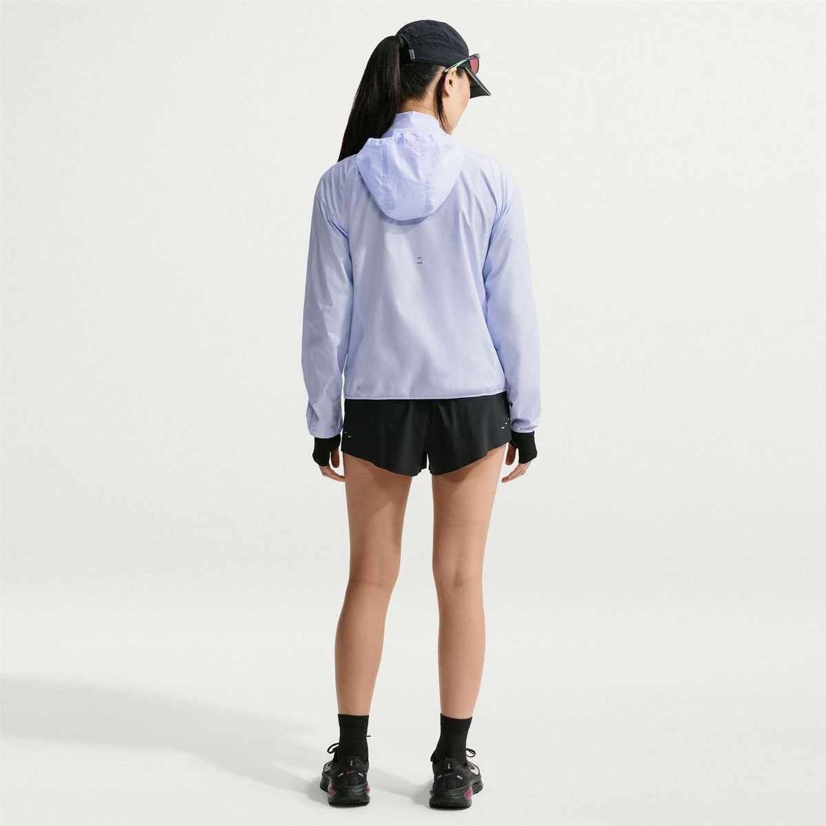 Nike Tempo Hooded Solid Patterned Windbreaker
