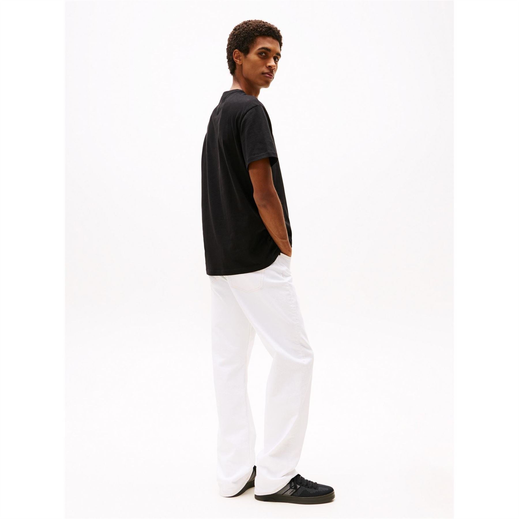 Tommy Jeans Tommy Small Badge T-Shirt