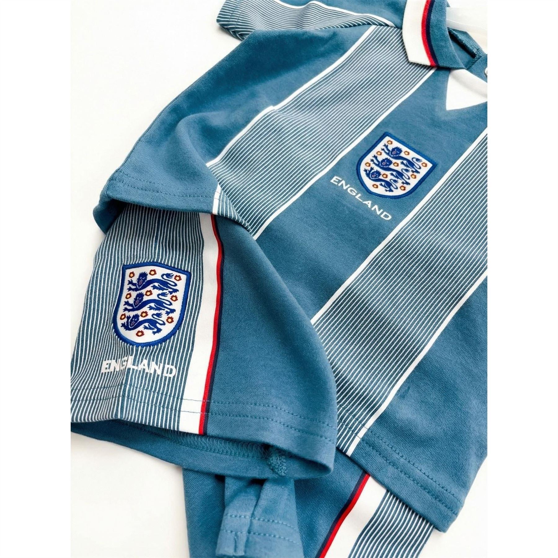 Team 1996 Retro Away Tee  And  Short