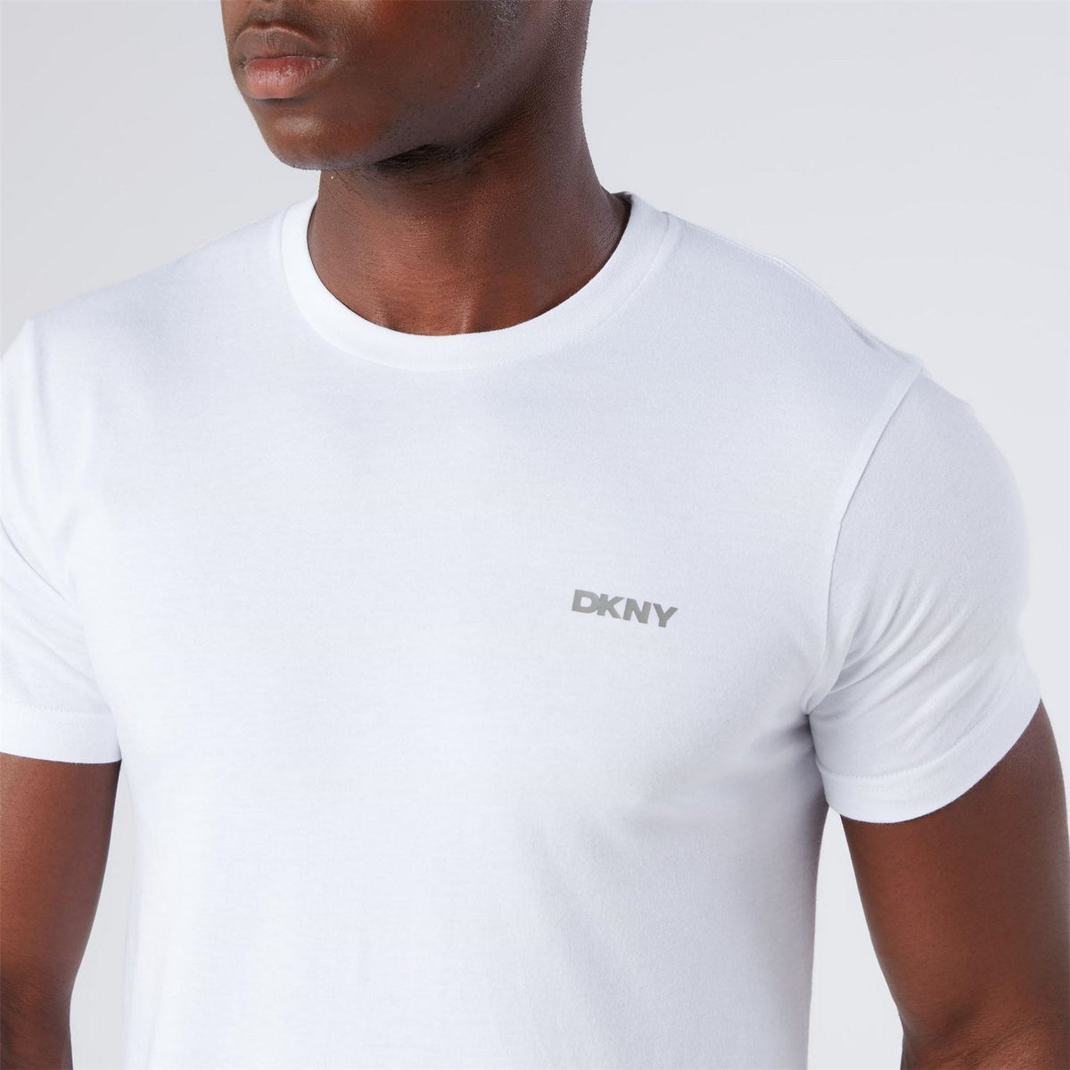 DKNY Mens 3 Pack Short Sleeve T-Shirts Giants