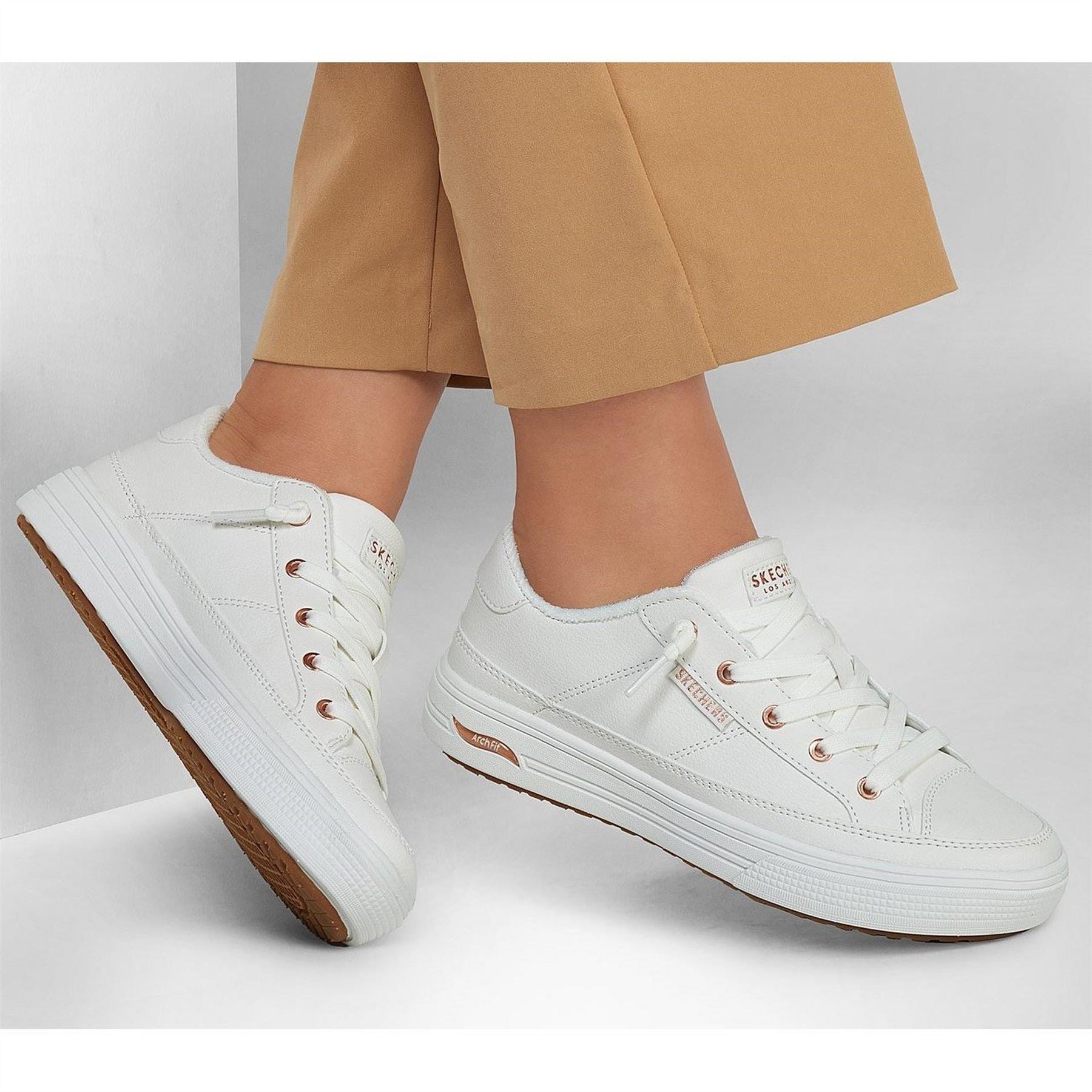 Skechers Womens Arch Fit Arcade   On My Way Low Top Trainers