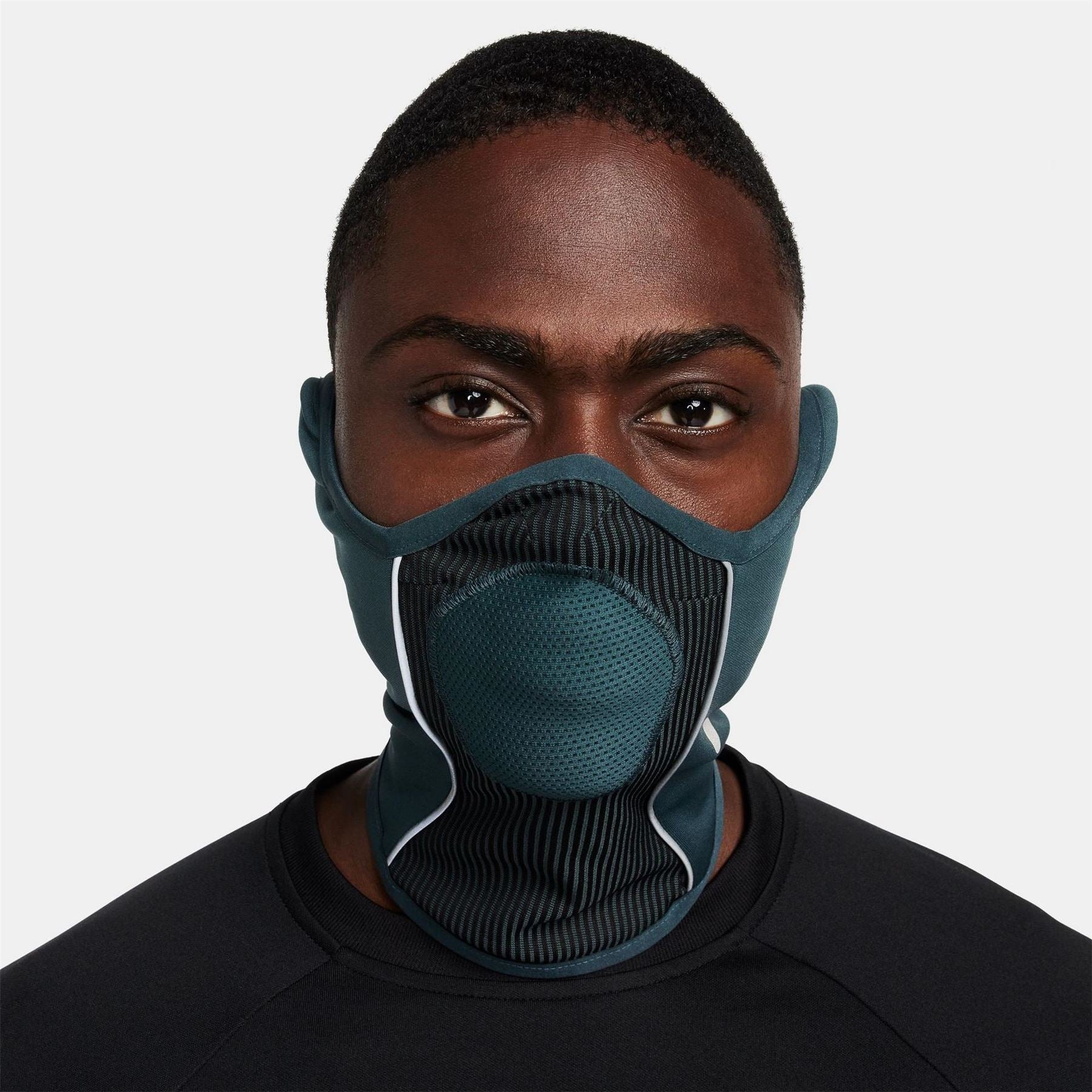 Nike Winter Warrior Mens Dri Fit Global Football Snood