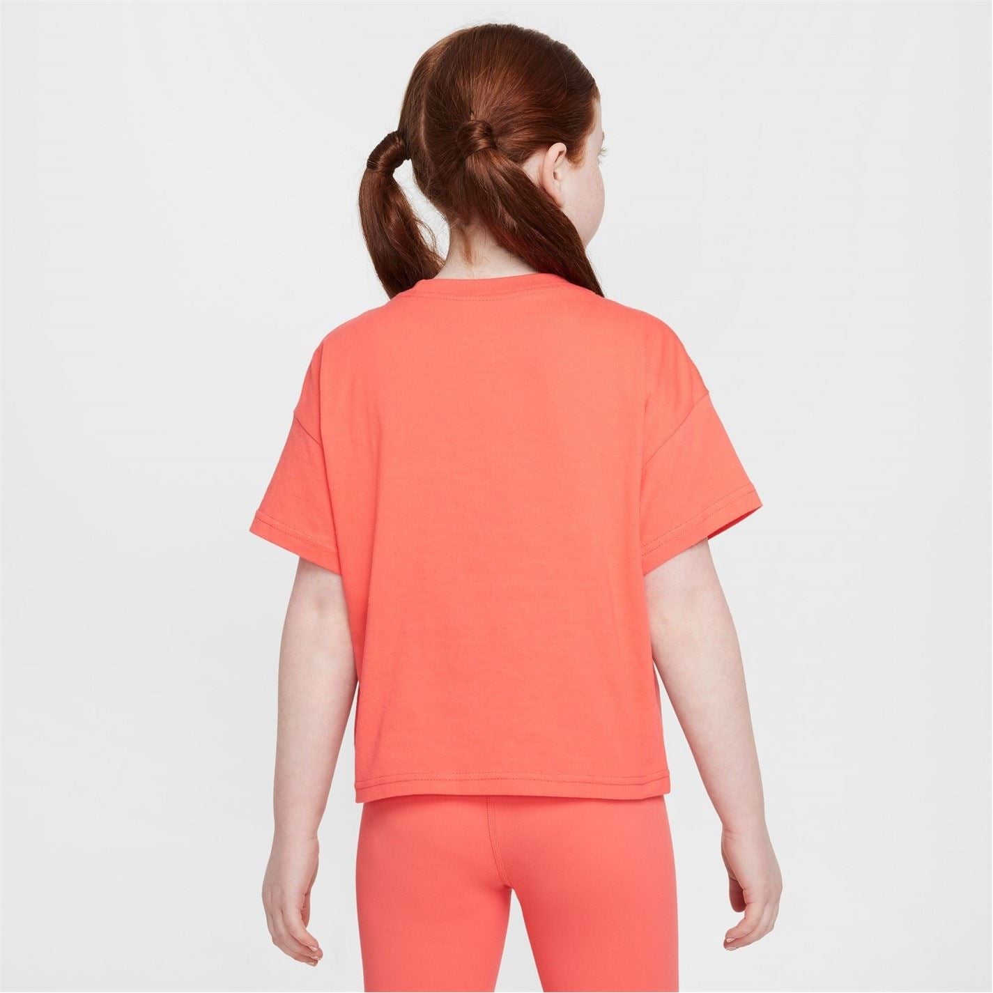 Nike Sportswear Big Kids (girls) T-Shirt