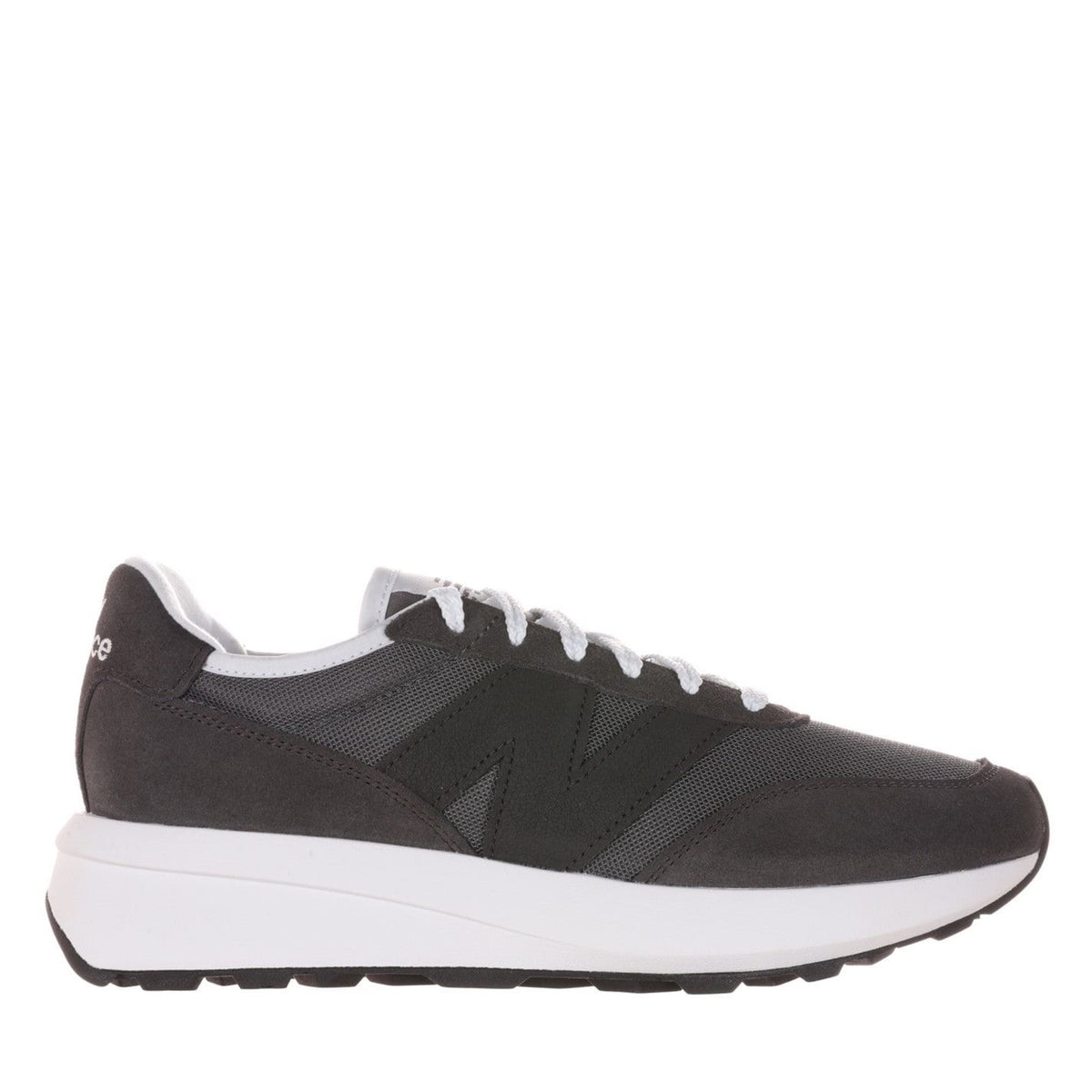 New Balance Low Top Round Toe Flat Heel Sneakers