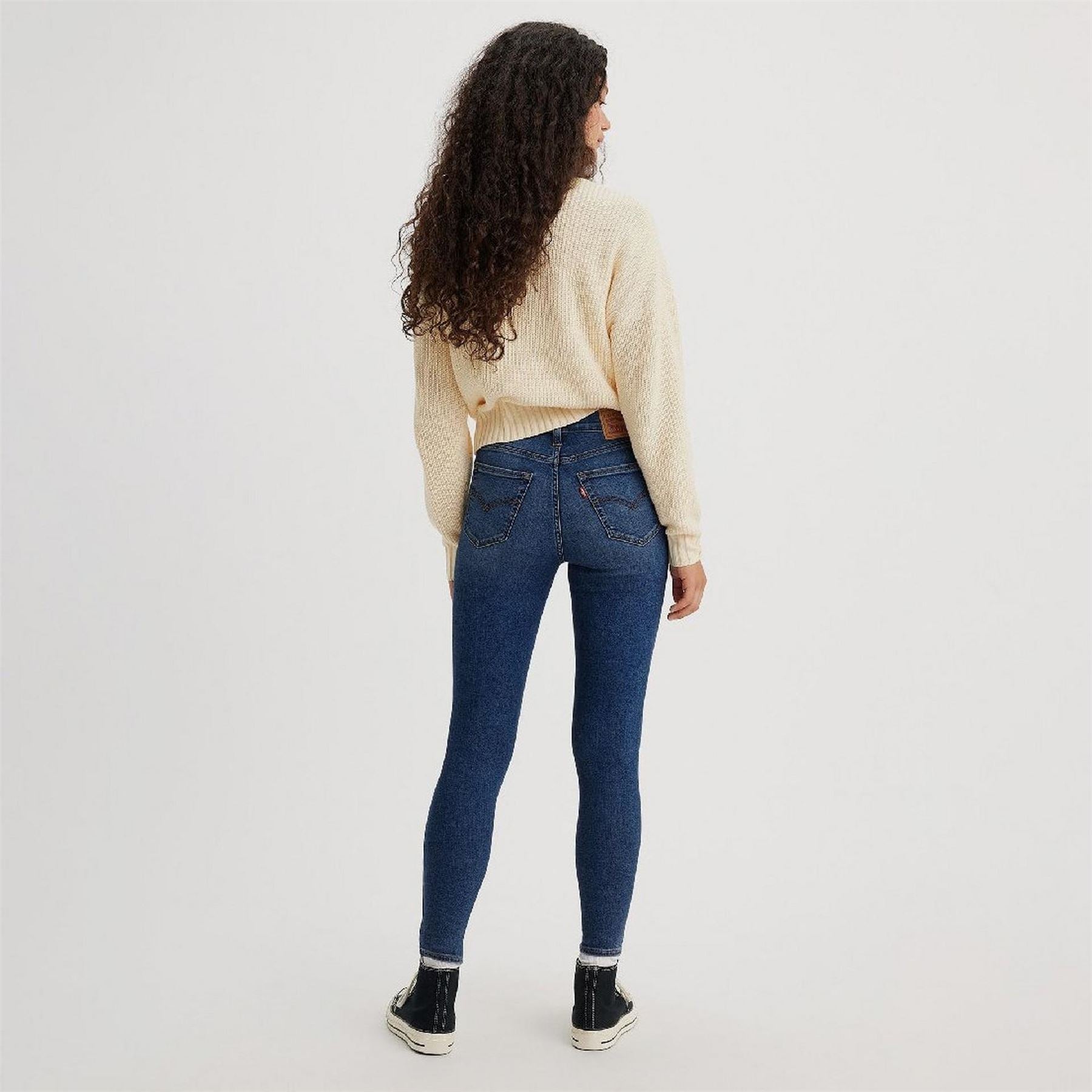 Levis High Rise Jeans