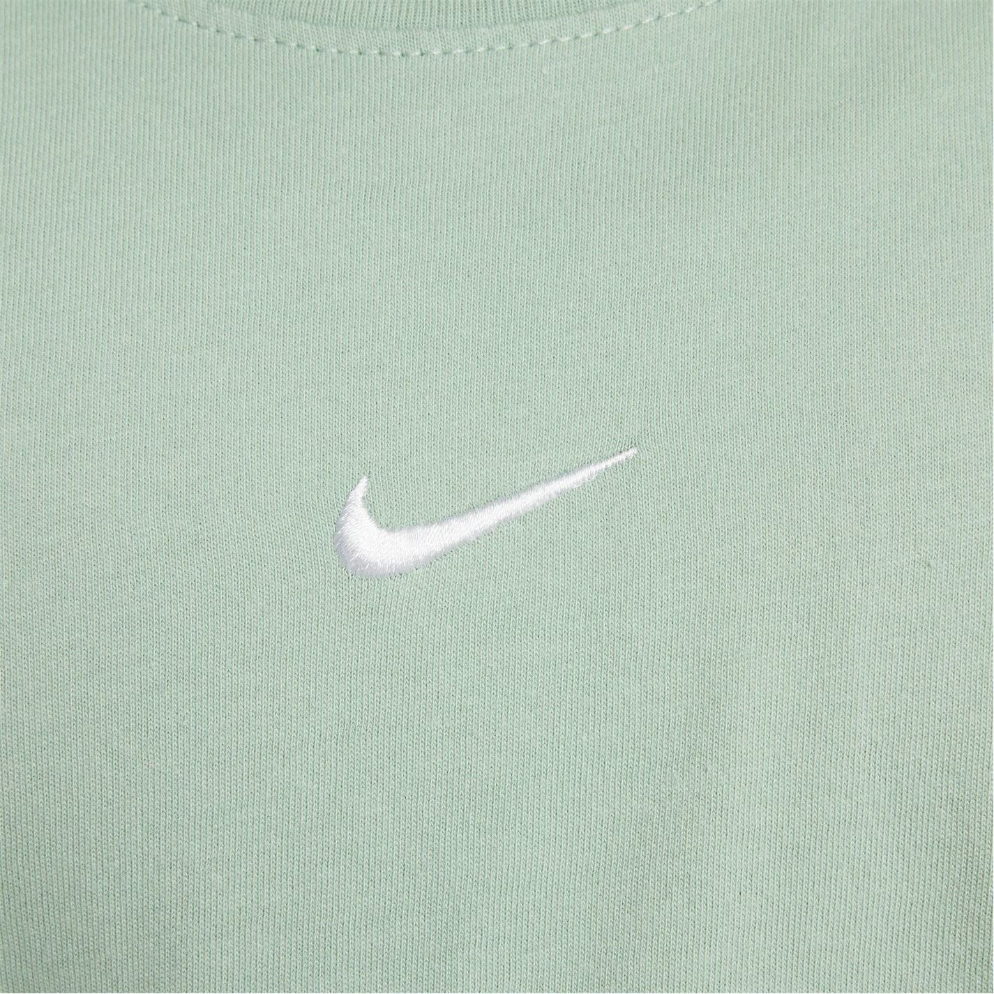 Nike Sportswear Big Kids (girls) T-Shirt
