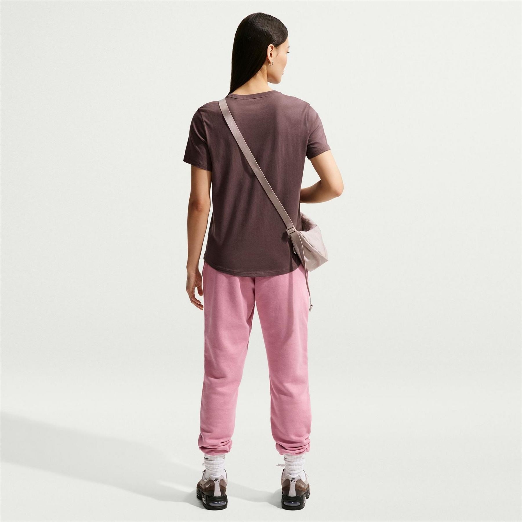 Nike Womens Sportswear Club T-Shirt