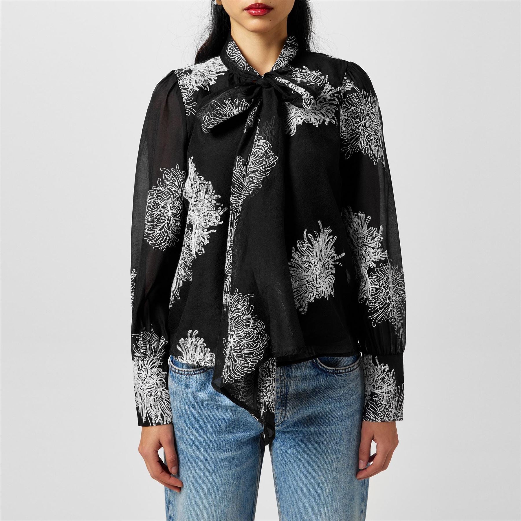 Vero Moda Tie Neck Regular Fit Blouse