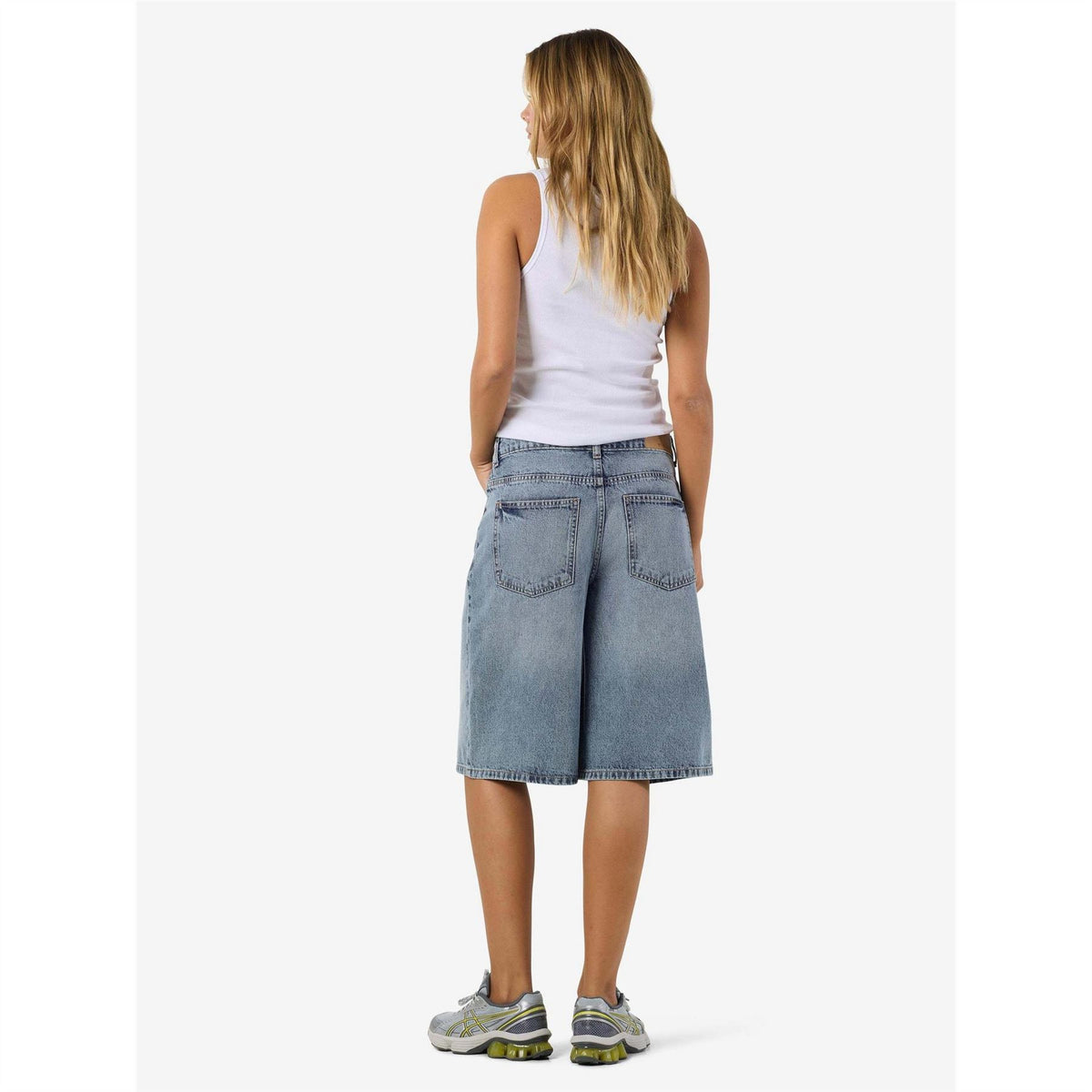 Noisy May Mindie Medium Wash Denim Bermuda Shorts