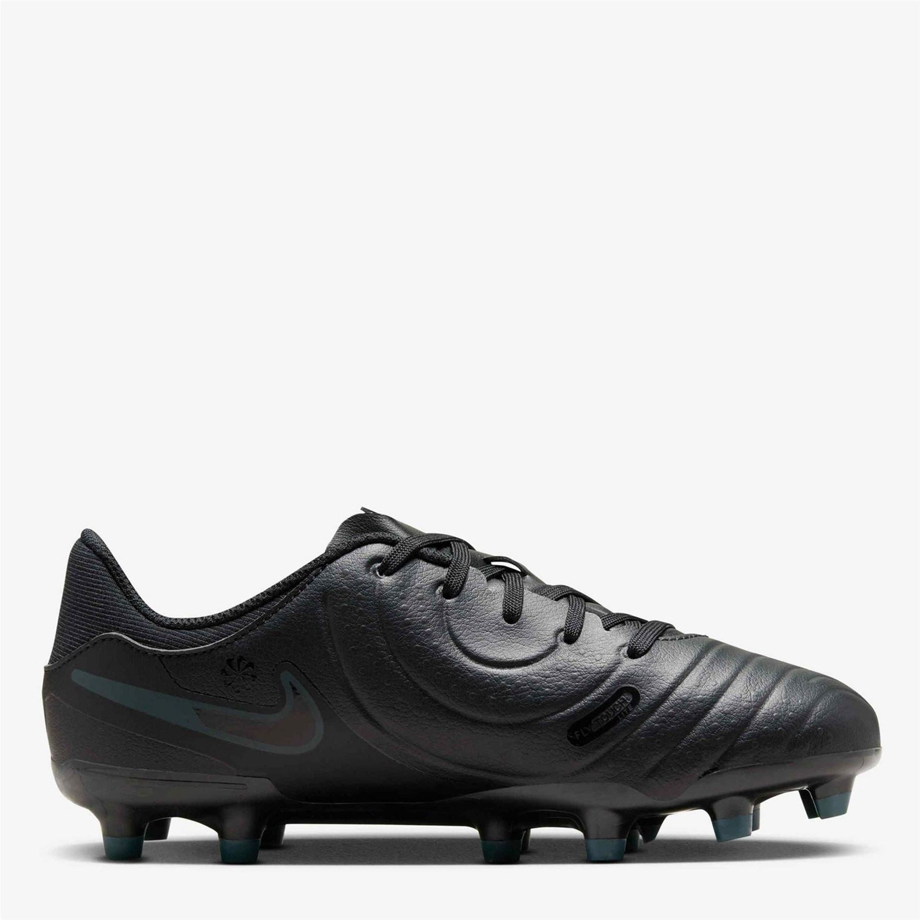 Nike Legend 10 Firm Ground Lace Up Sneakers