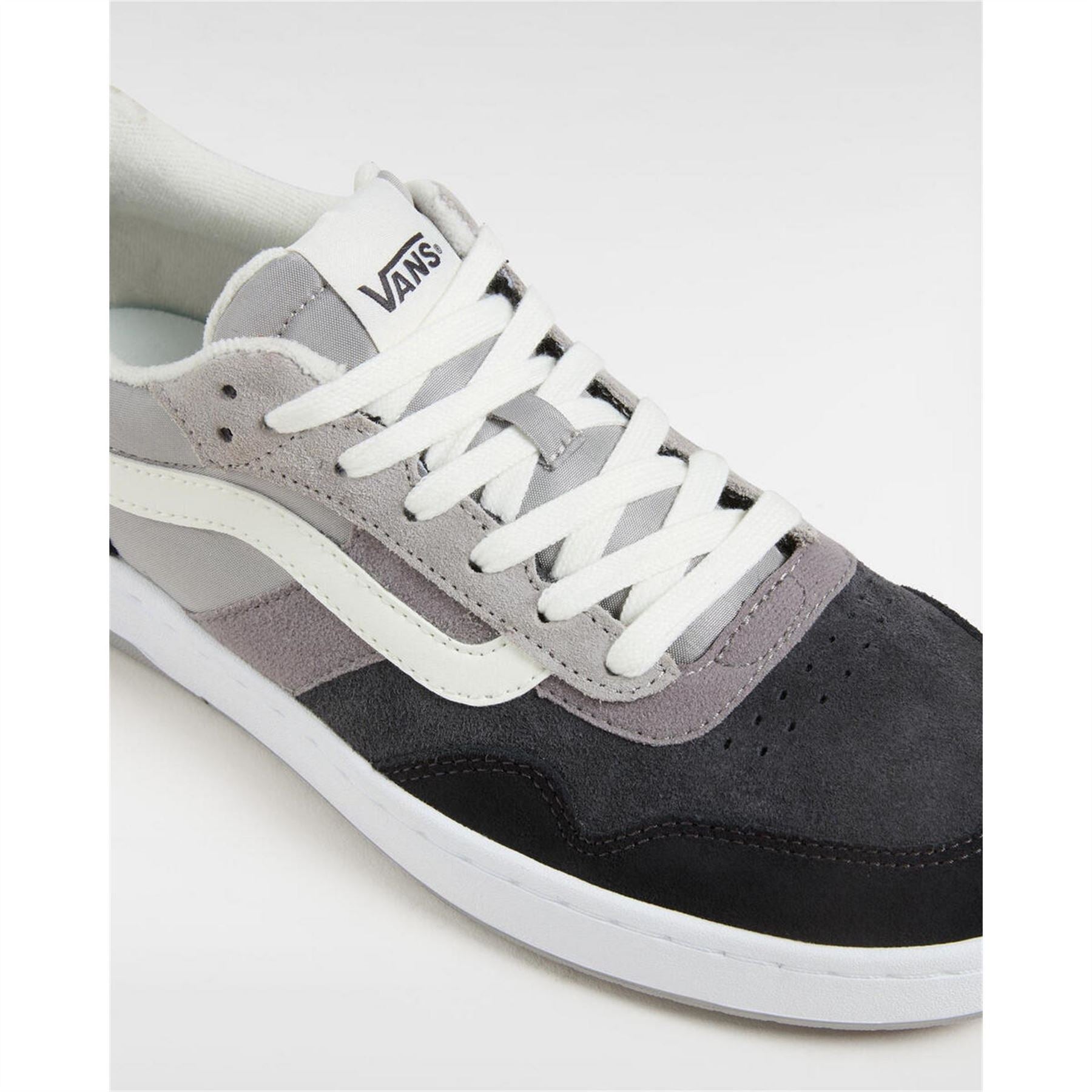 Vans Cruze 3.0 Round Toe Flat Heel Court Shoes