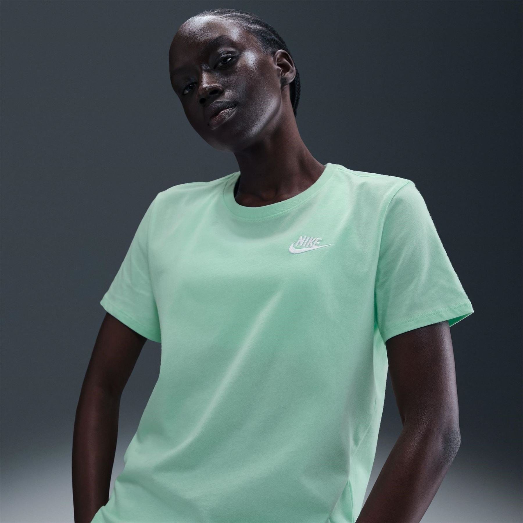 Nike Womens Sportswear Club T-Shirt