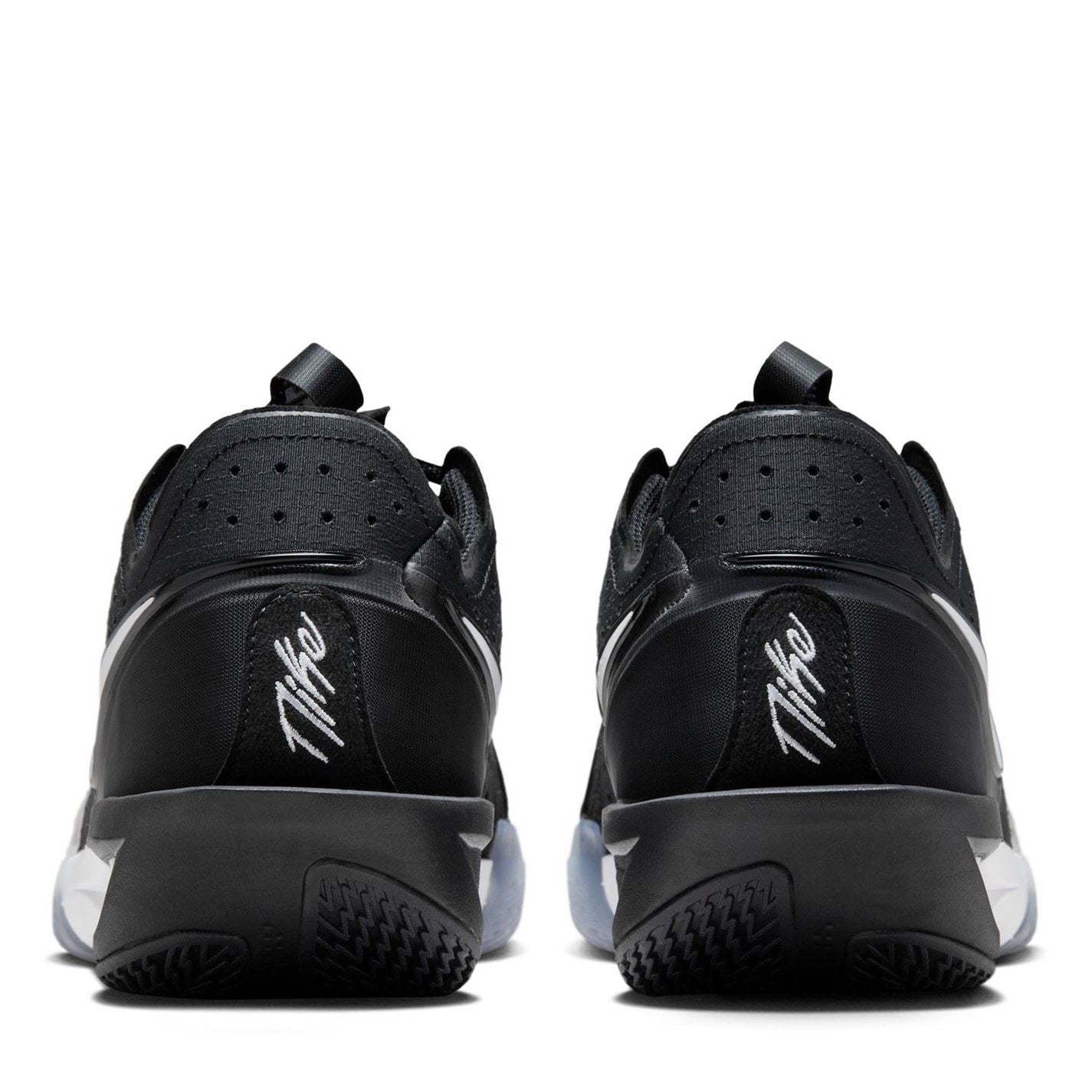 Nike G.T. Cut 3 Low Top Sneakers