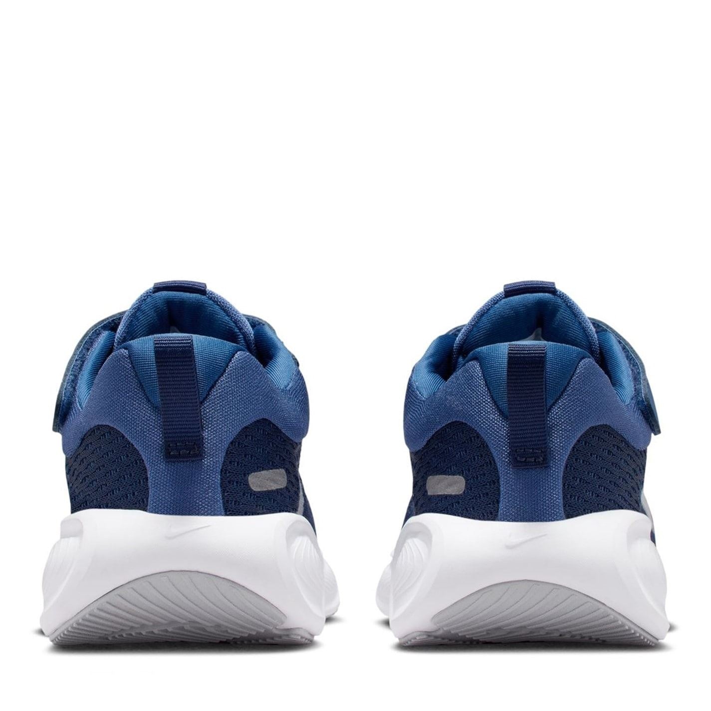 Nike Stellar Ride Low Top Lace-Up Sneakers