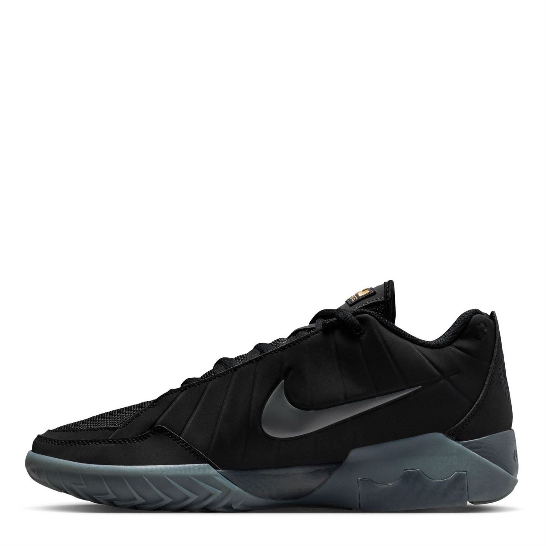 Nike Witness 9 Low Top Lace-Up Sneakers