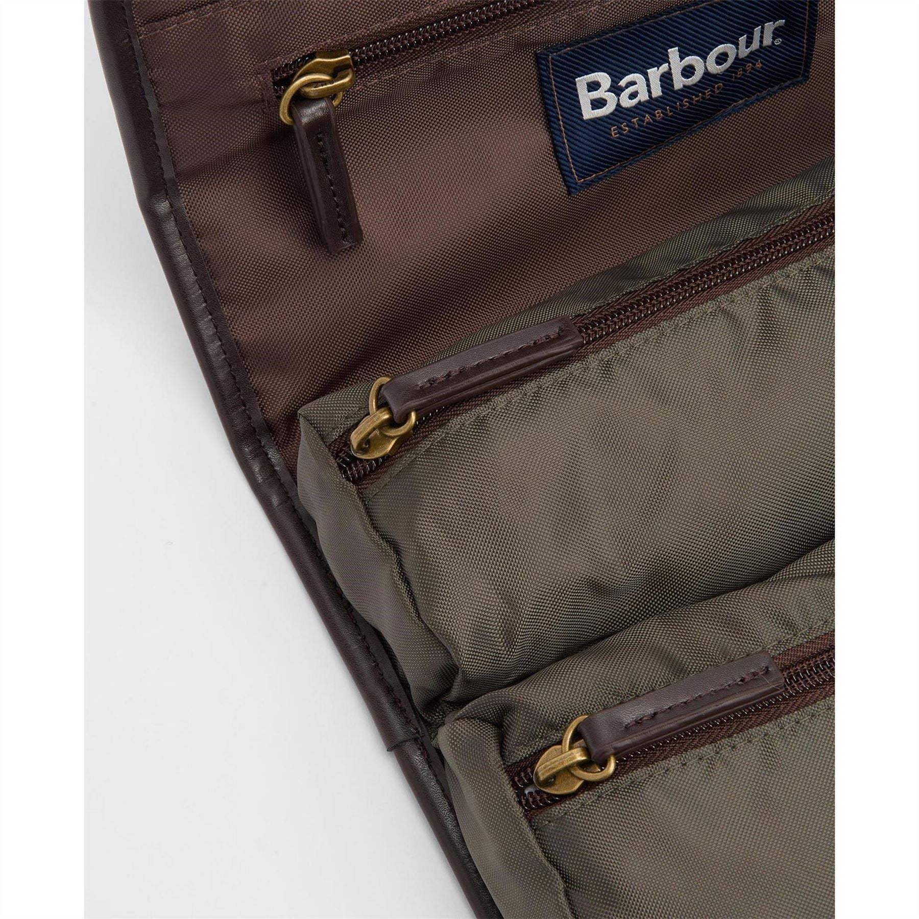 Barbour Hanging Washbag
