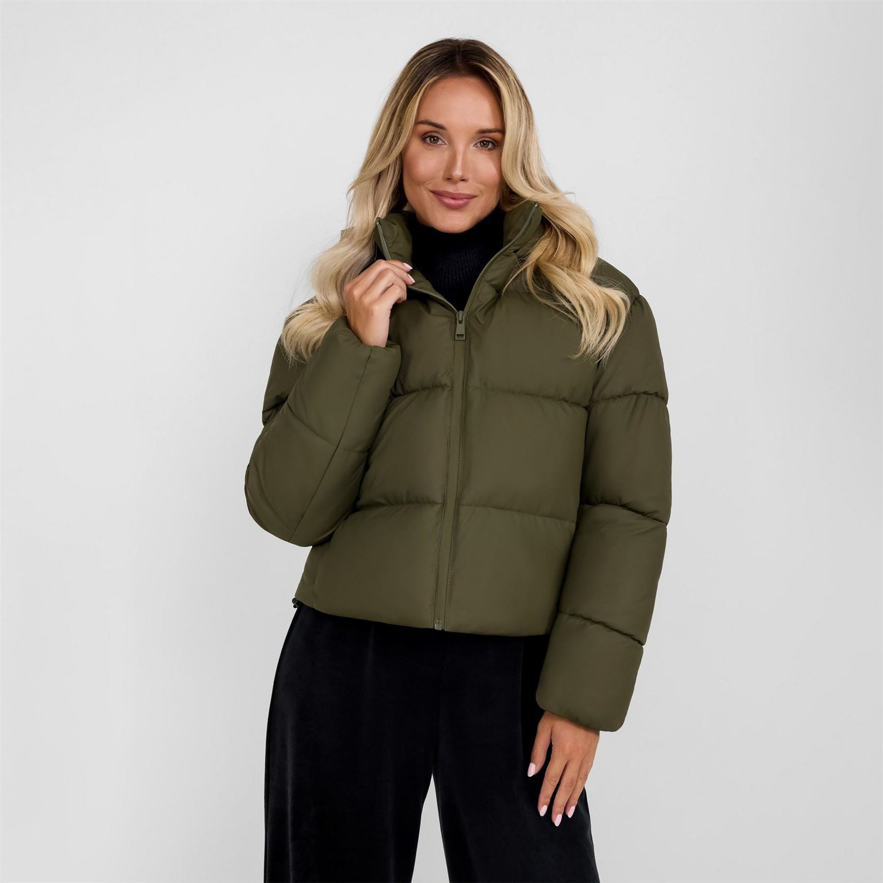 Minoti Women Short Water Repellent Quilted Jacket With Hood Khaki
