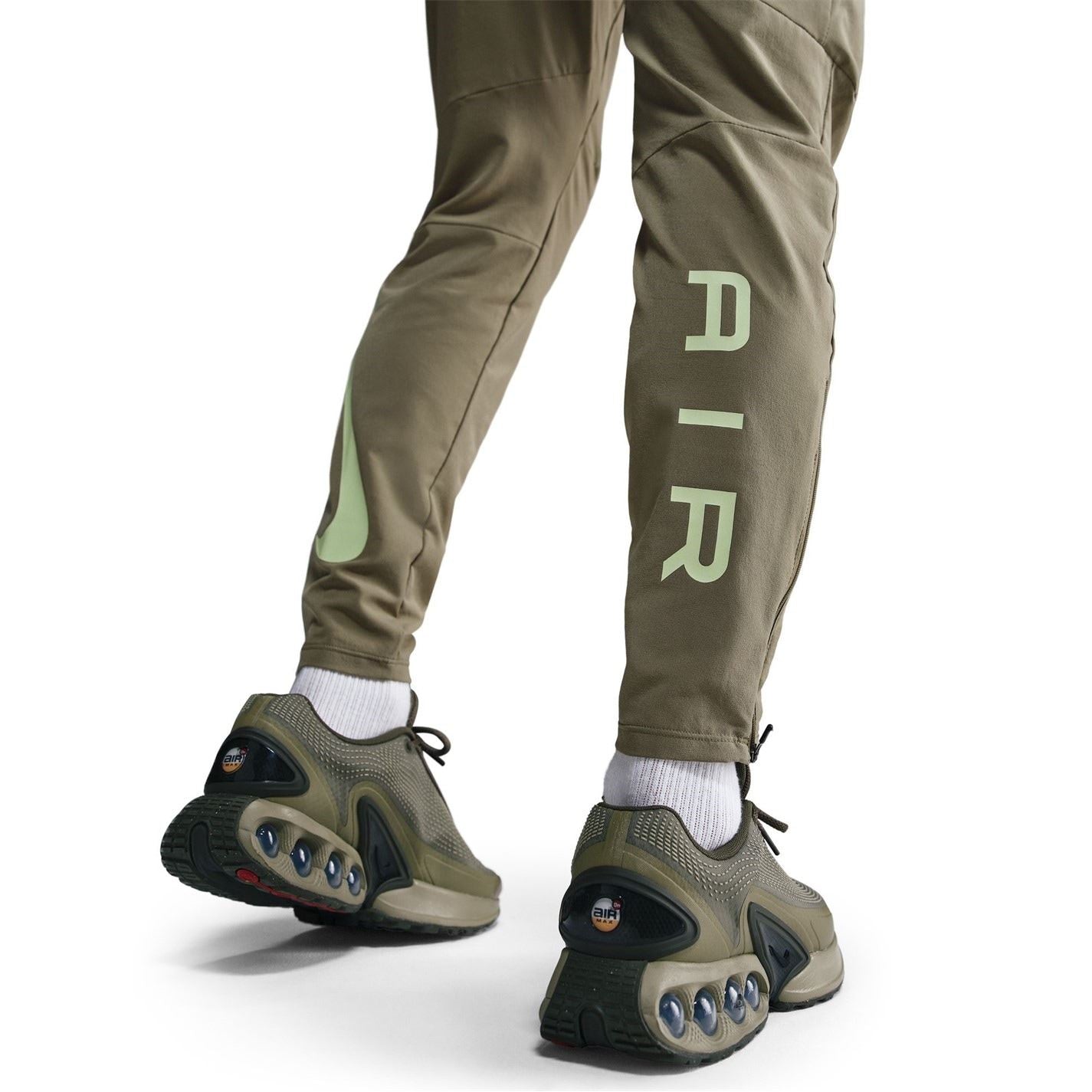 Nike Air Run Solid Patterned Track Pants
