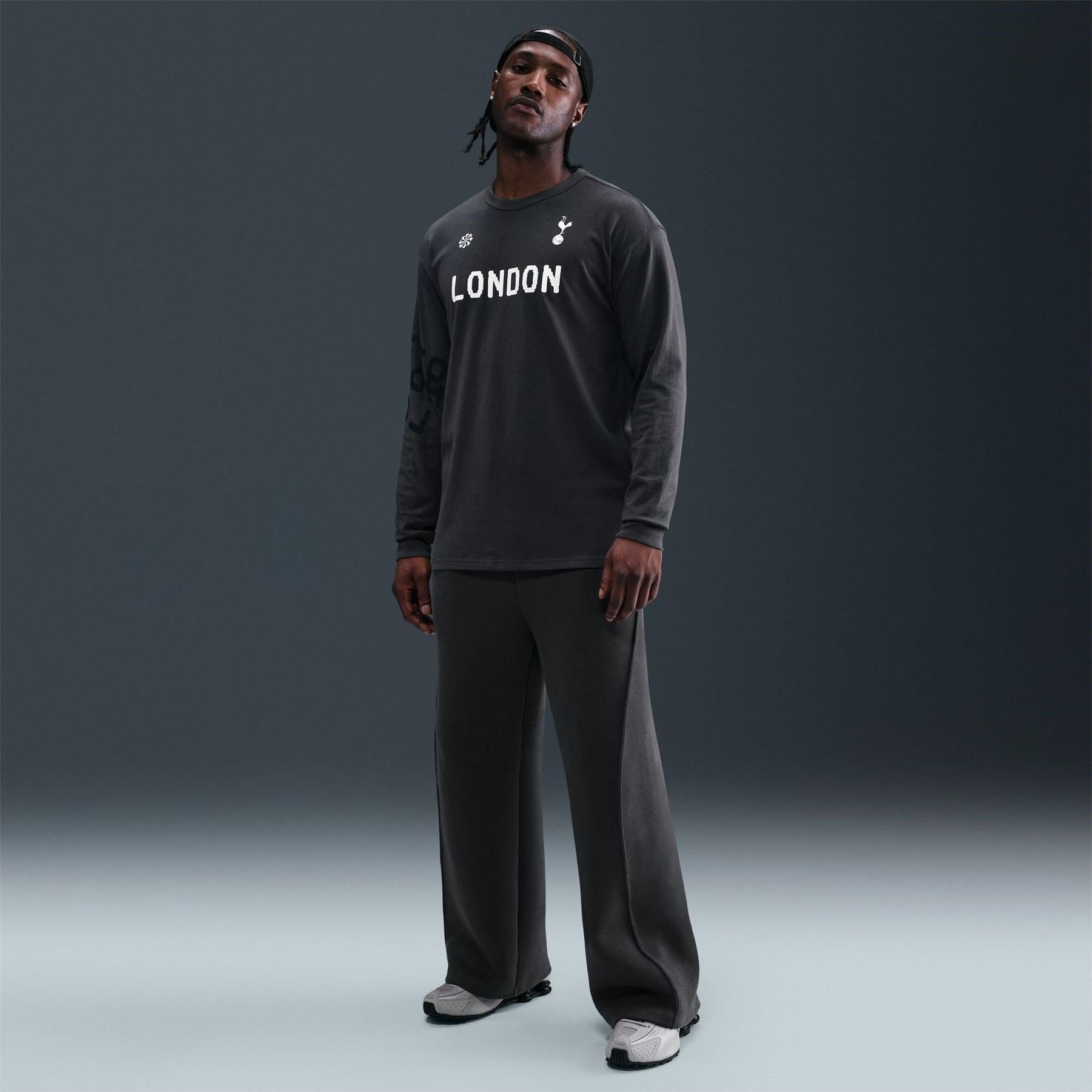 Nike Tottenham Hotspur Licensed Long Sleeve T-Shirt