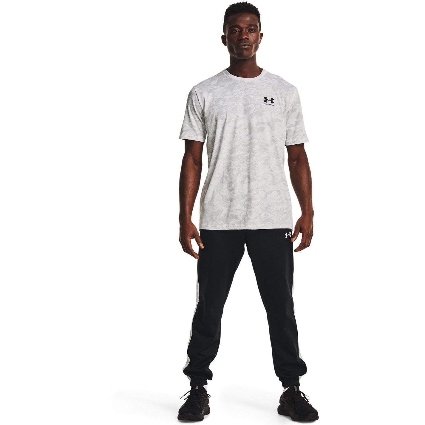 Under Armour Camo Regular Fit Crew Neck Short Sleeve T-Shirt