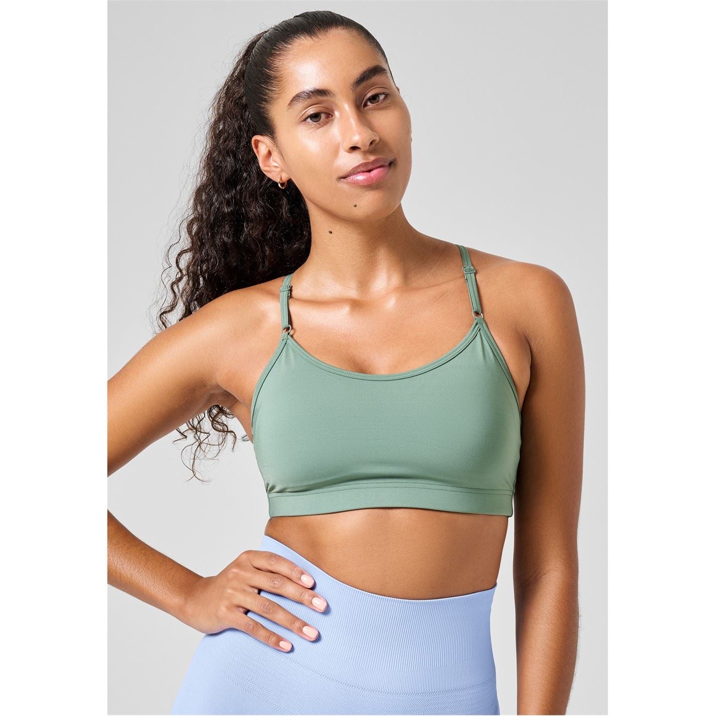 Casall Cropped Scoop Neck Snug Fit Bra