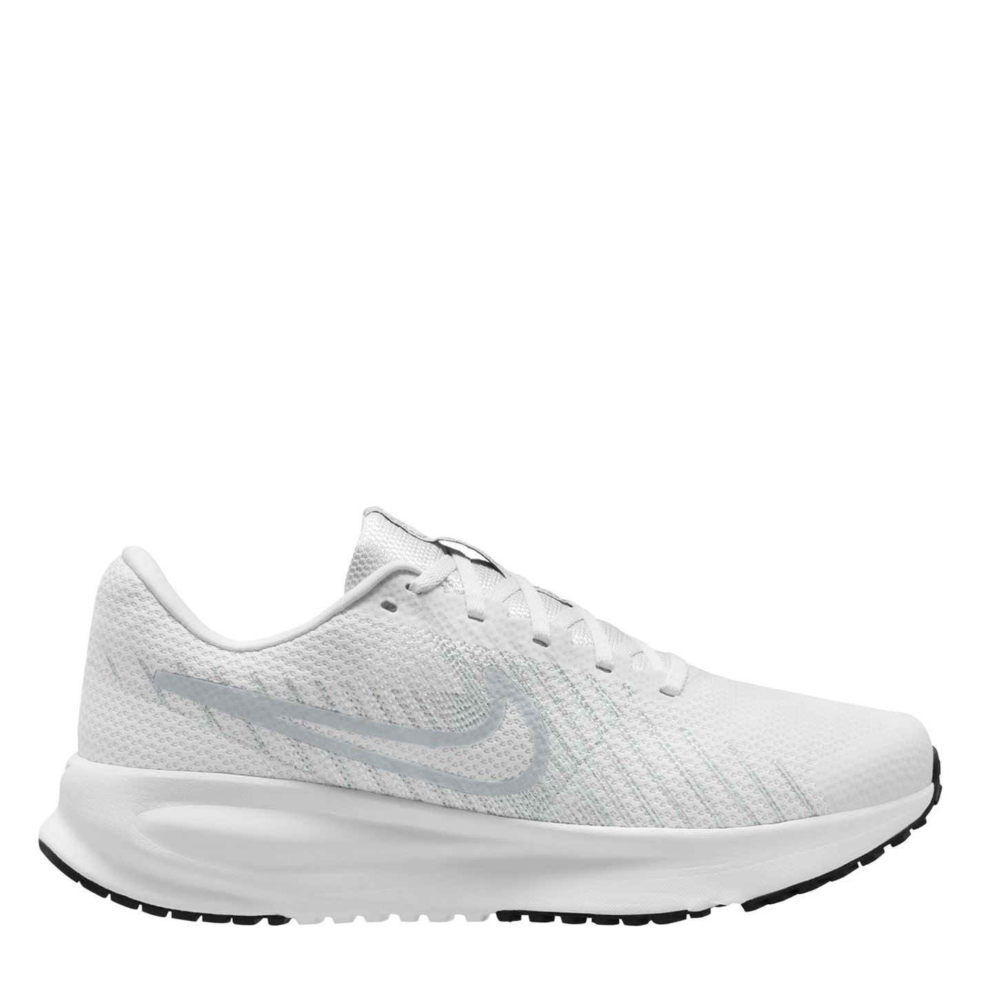 Nike Run Defy Low Top Sneakers