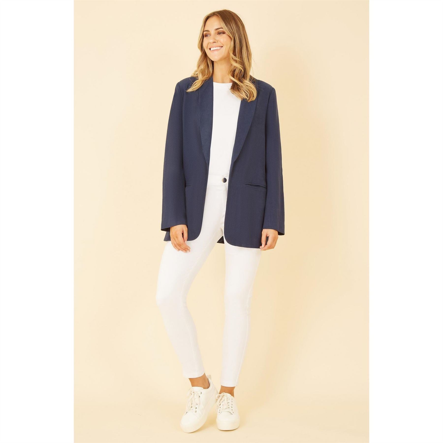 Yumi Linen Relaxed Blazer
