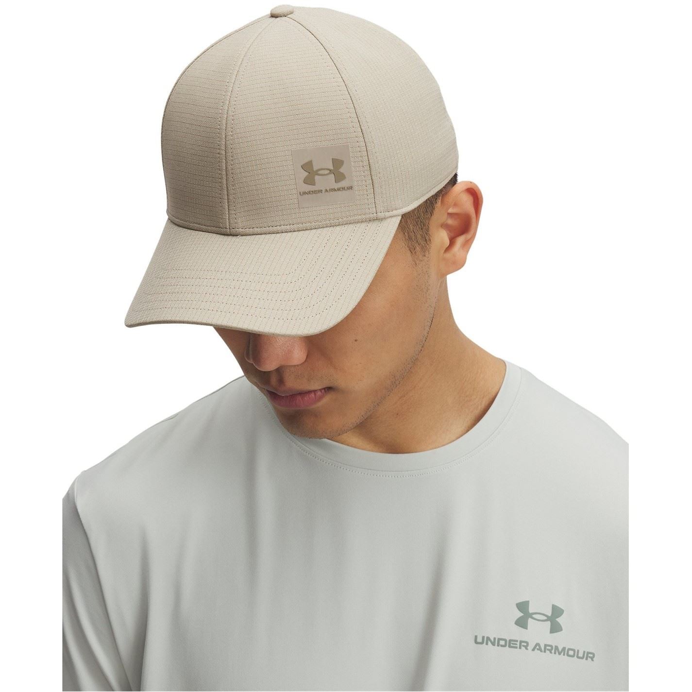 Under Armour Iso Chill Armourvent Curved Brim Baseball Cap