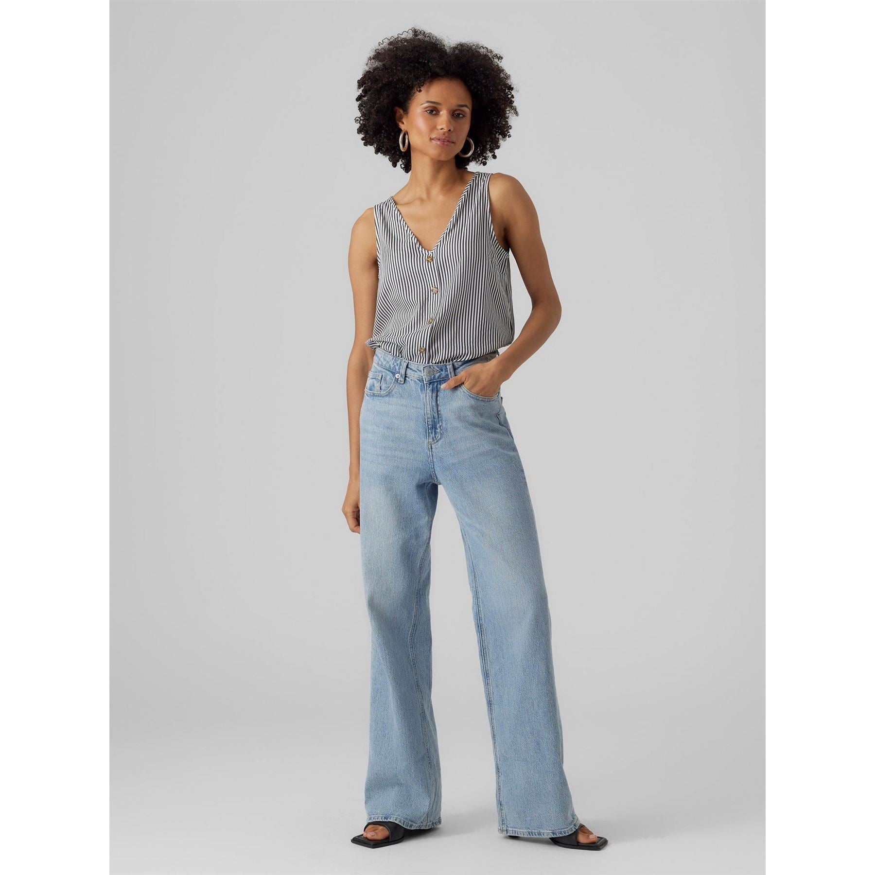Vero Moda V-Neck Short Sleeve Regular Fit Blouse