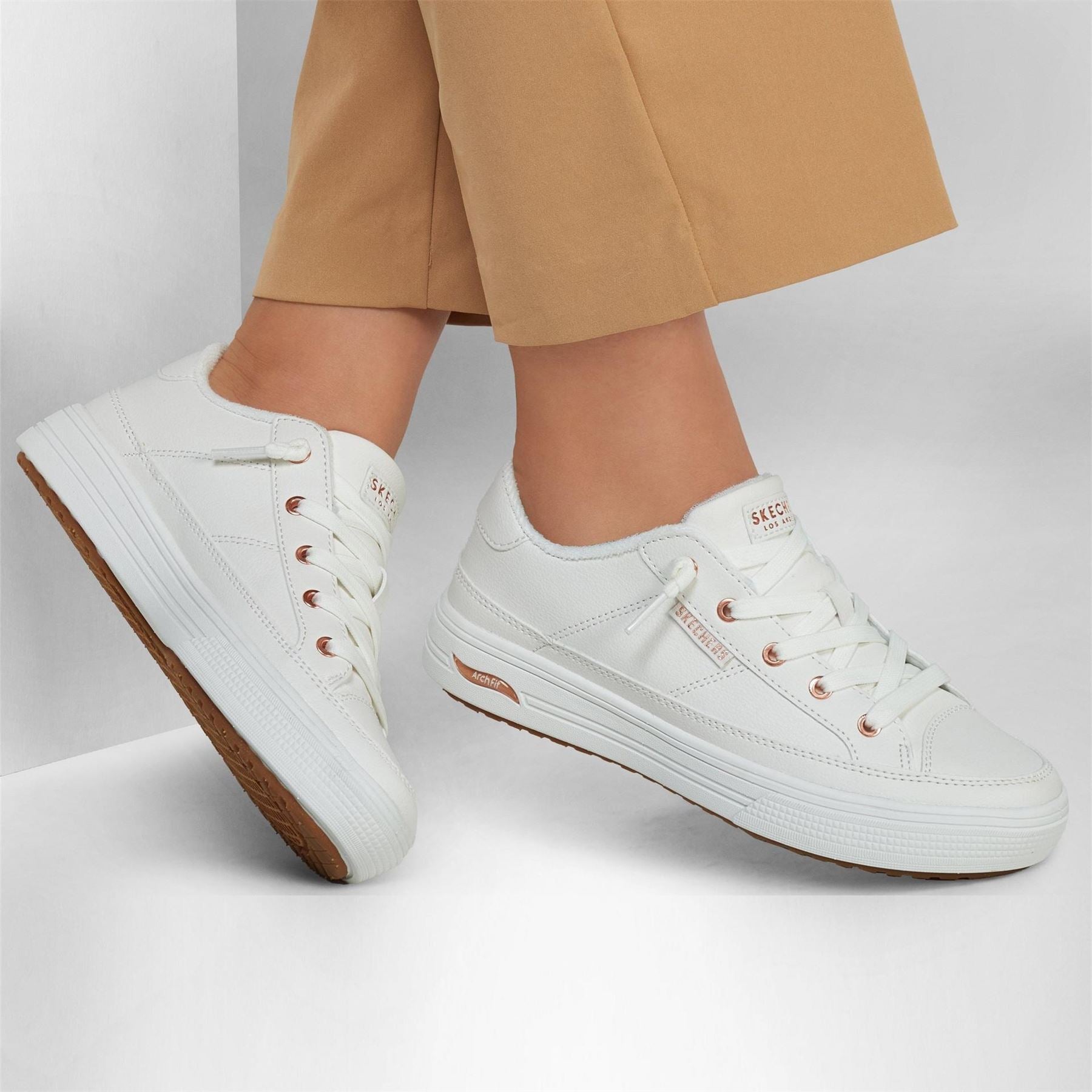 Skechers Womens Arch Fit Arcade   On My Way Low Top Trainers