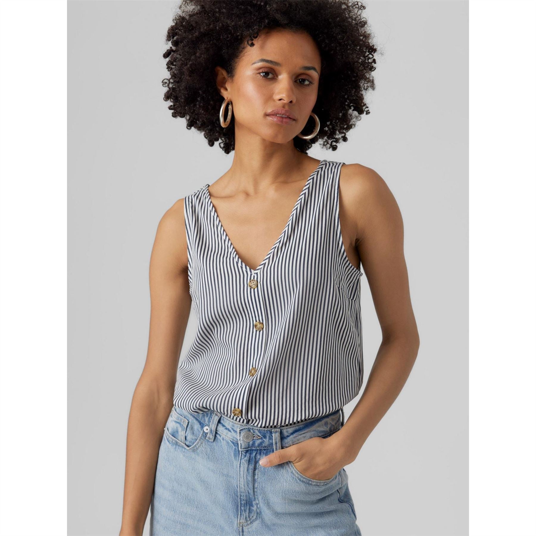 Vero Moda V-Neck Short Sleeve Regular Fit Blouse