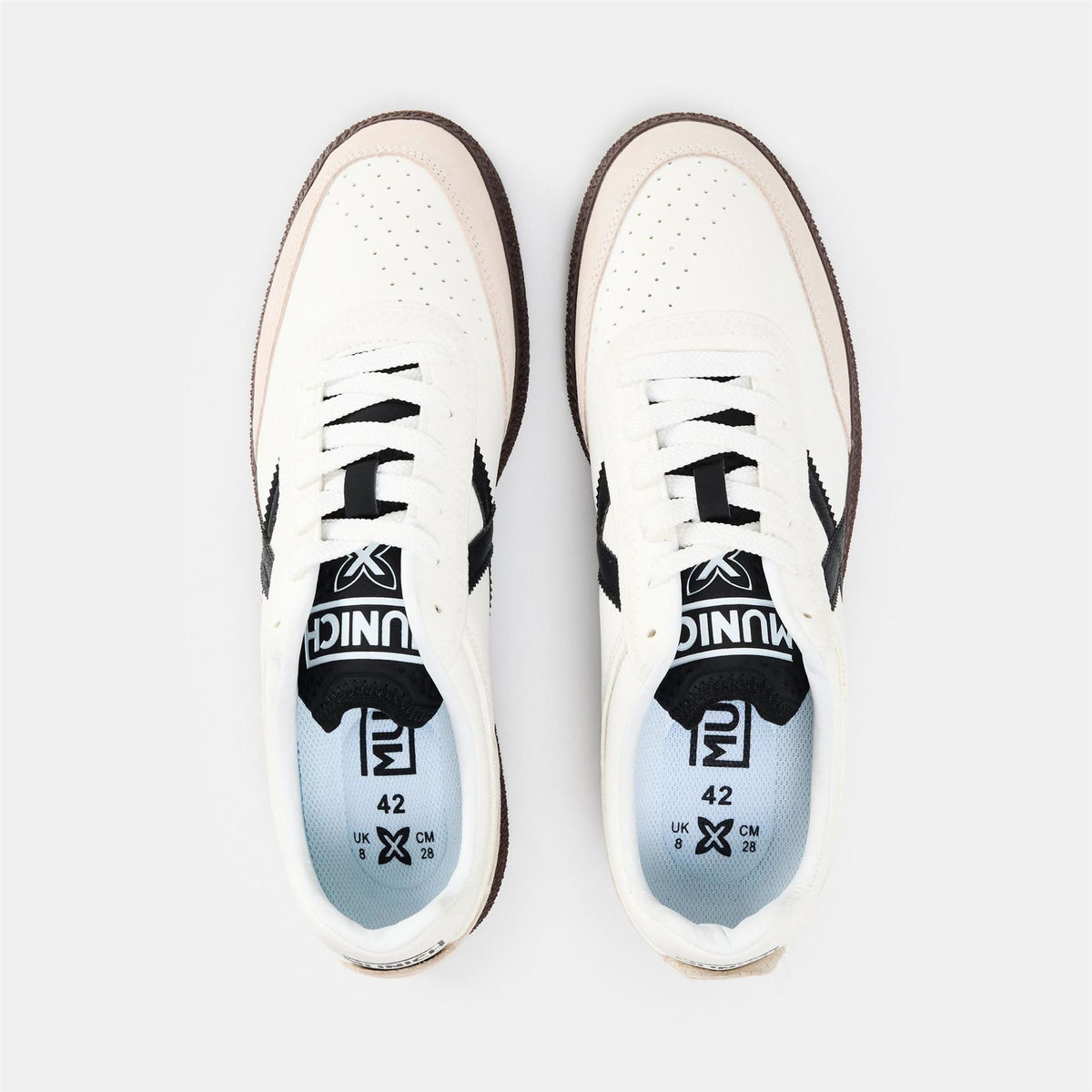 Munich Rumba Lace-Up Low Top Sneakers