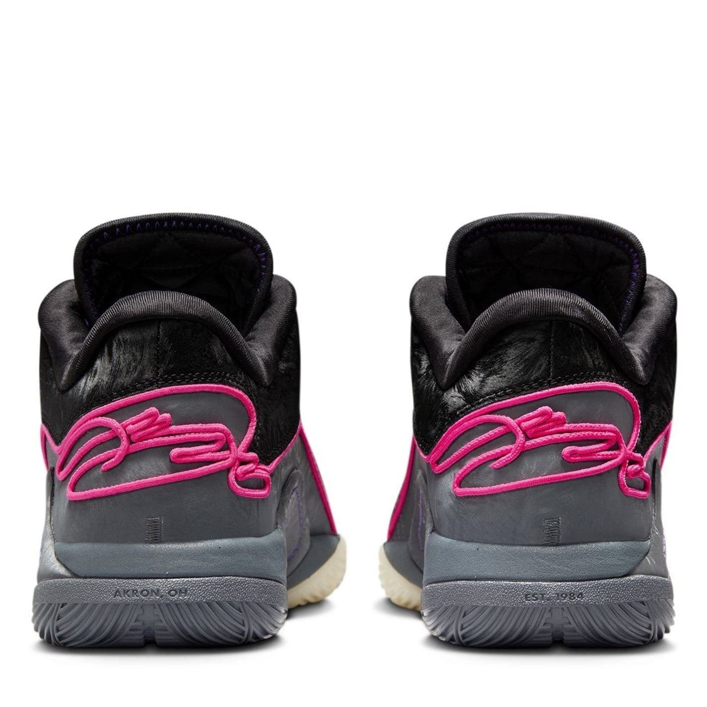 Nike Lebron XXII SN52 Graphic Print Low Top Sneakers