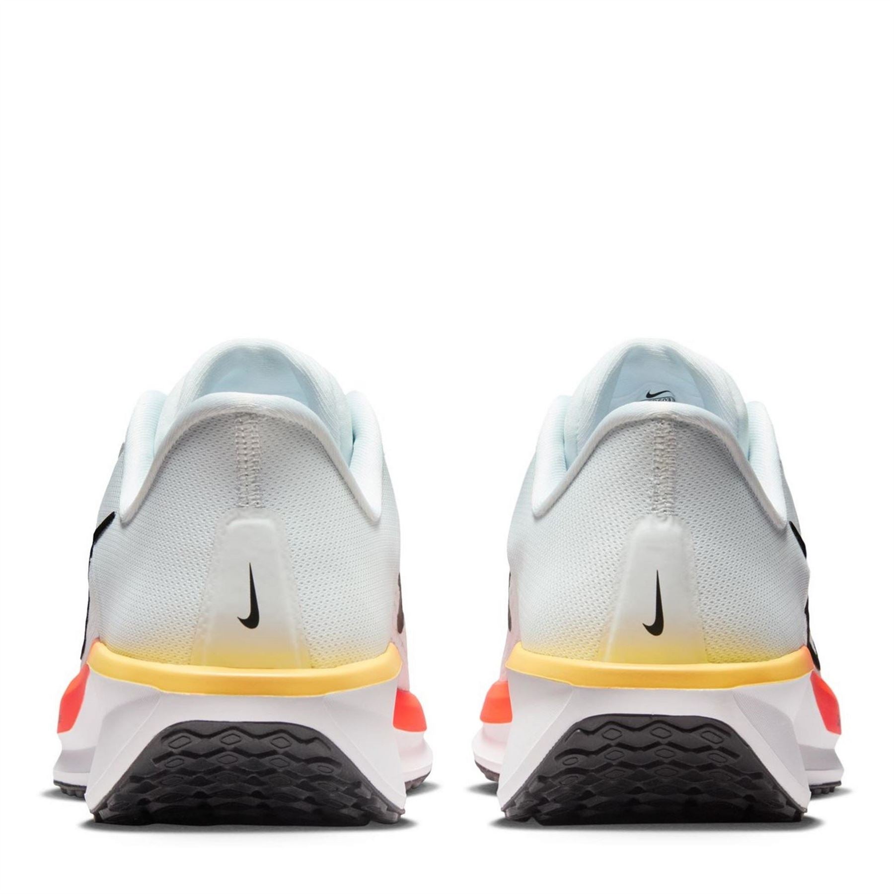 Nike Mens Quest 6 Road Running Shoes