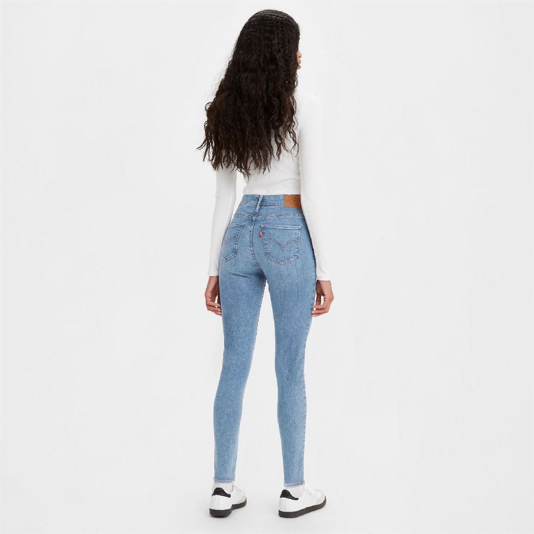 Levis High Rise Jeans