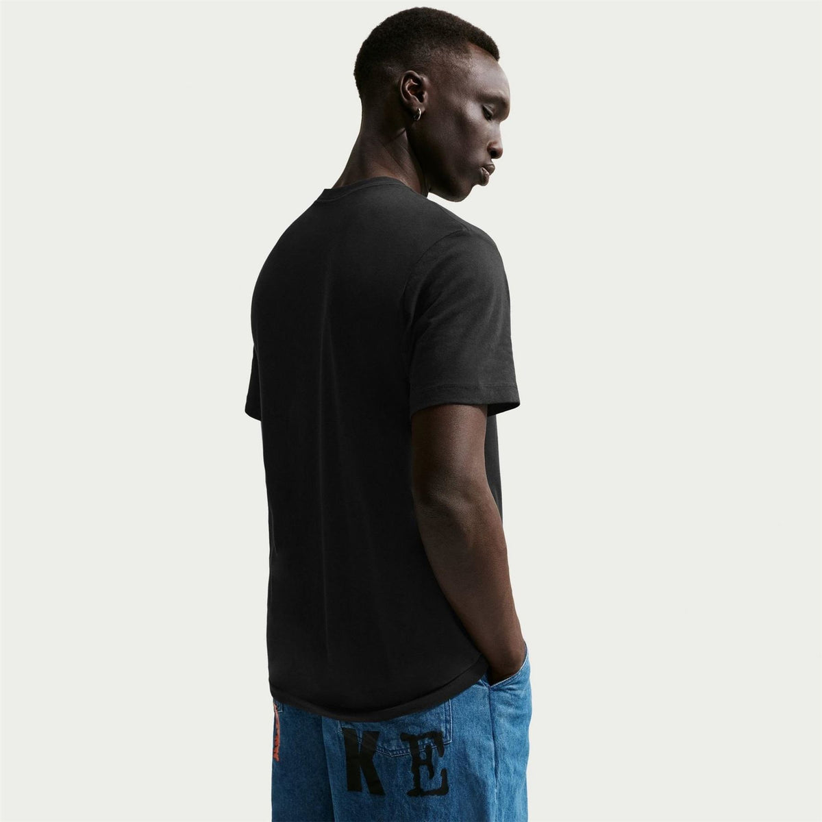 Nike Mens Sportswear Club T-Shirt