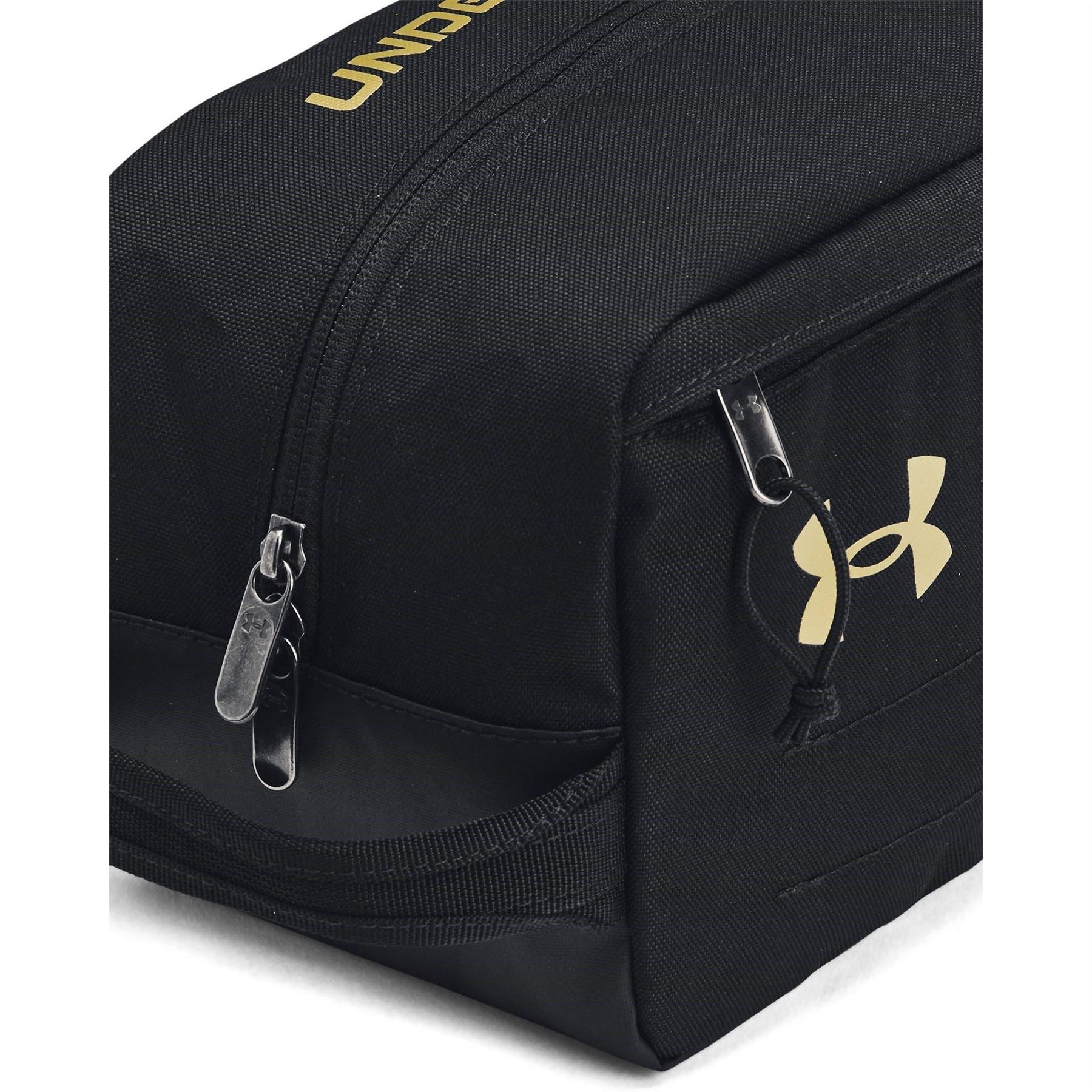 Under Armour Travel Kit