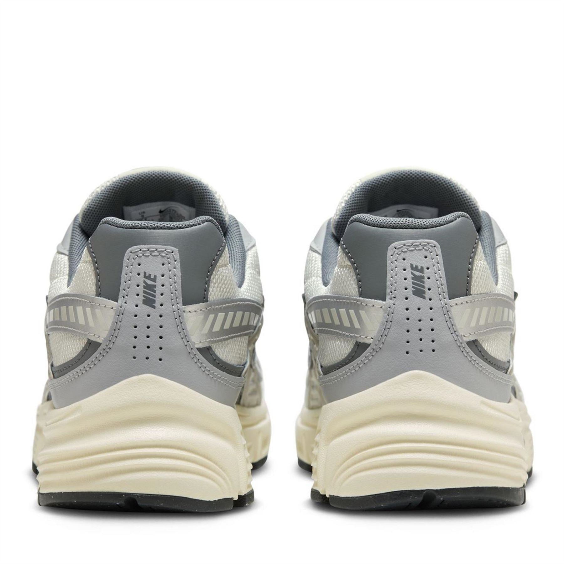Nike Mens Initiator Running Shoes