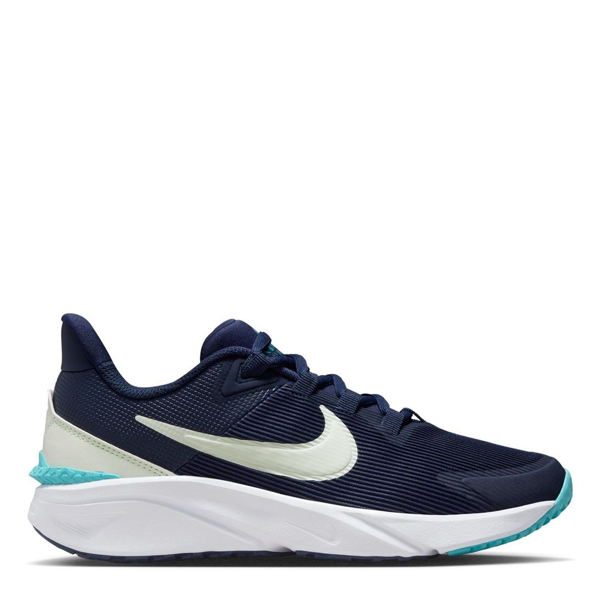 Nike Star Runner 4 NN Low Top Running Sneakers