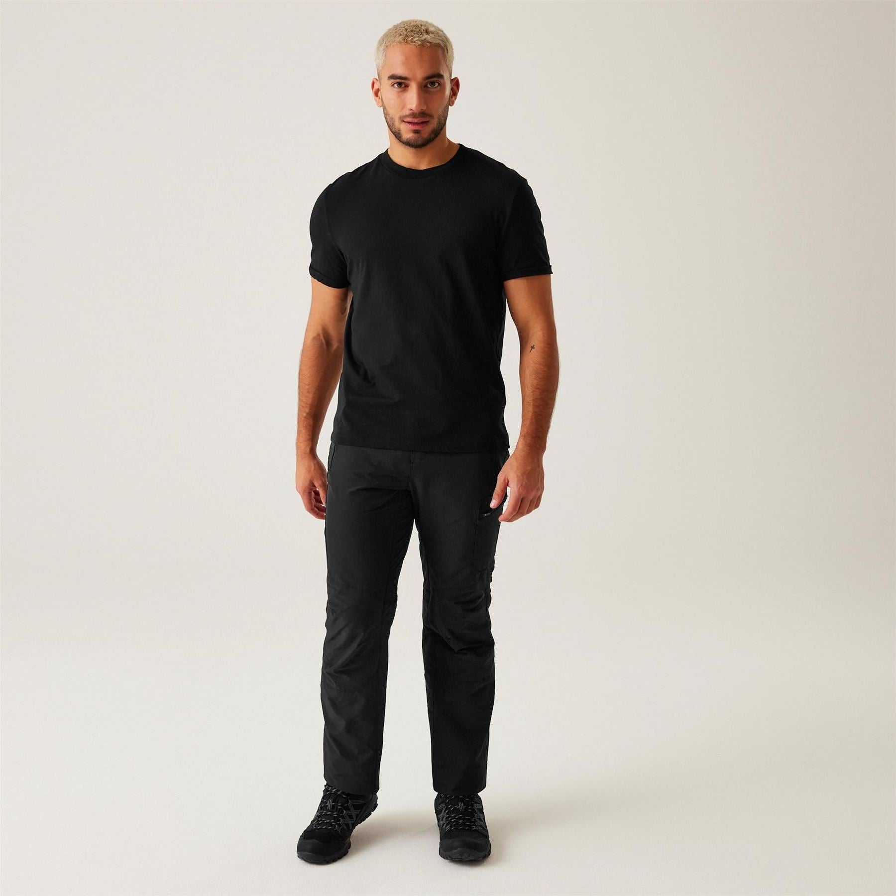 Regatta Highton Solid Patterned Straight Athletic Pants