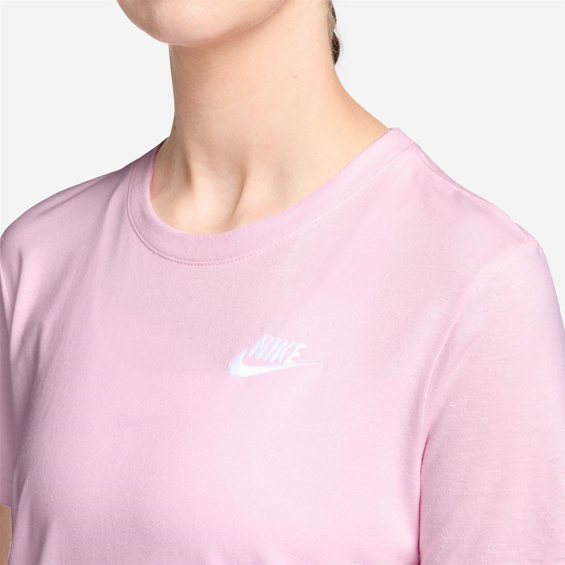 Nike Womens Sportswear Club T-Shirt