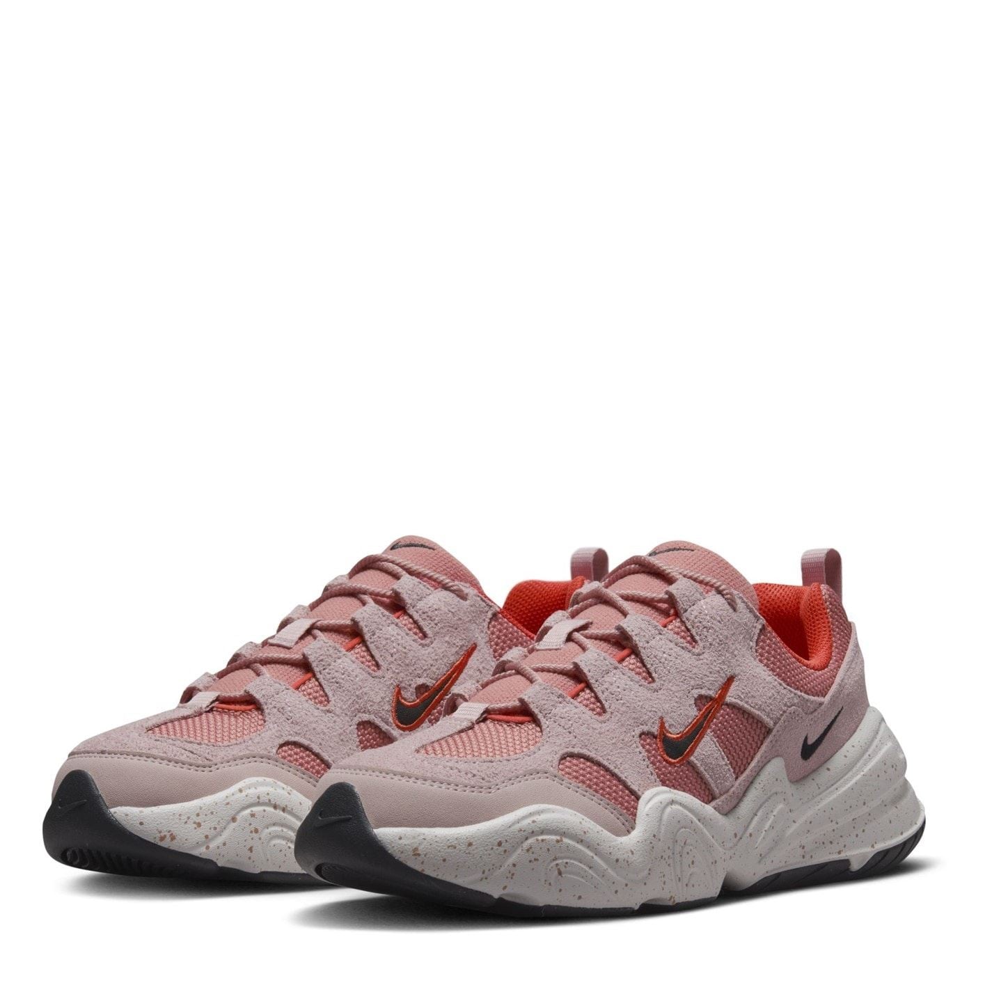 Nike Tech Hera Low Top Sneakers