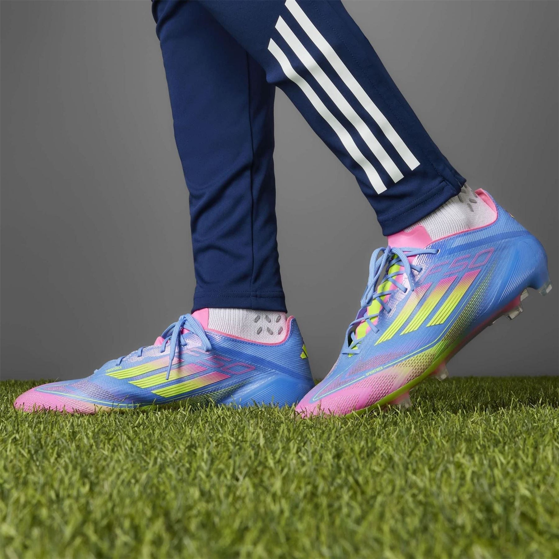 adidas F50 Elite Firm Ground Road Sneakers