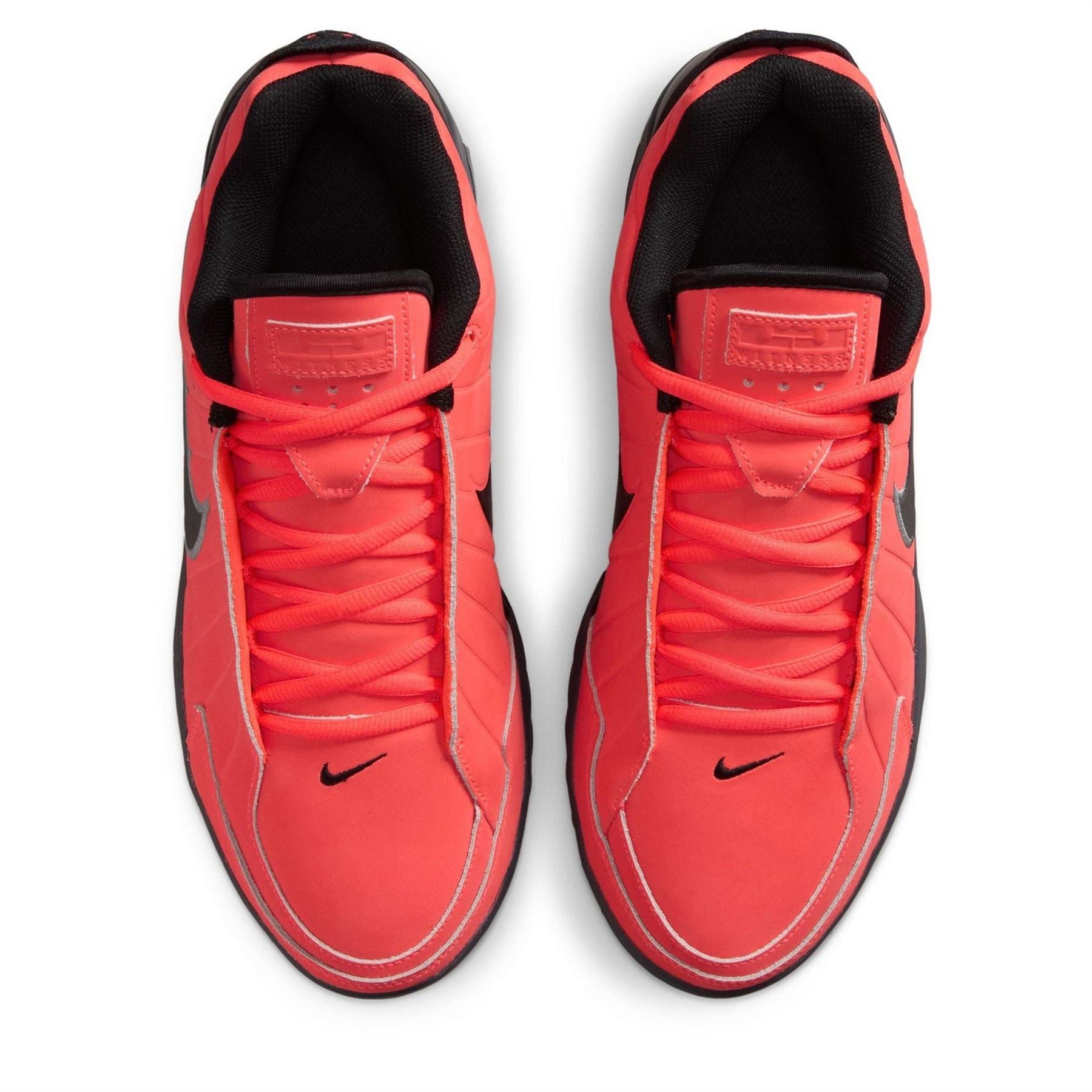 Nike Witness 9 Low Top Lace-Up Sneakers