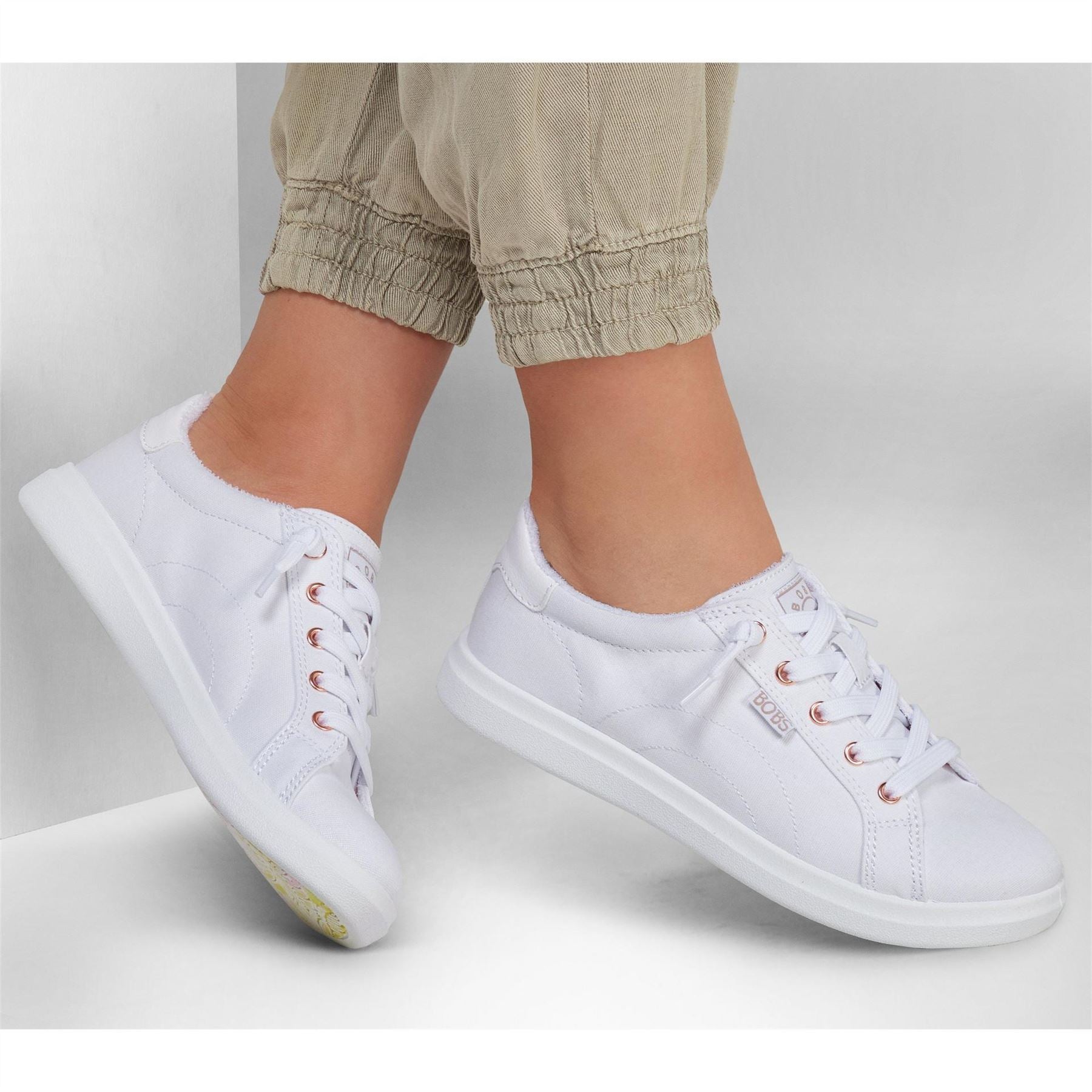 Skechers Womens Bobs D Vine Low Top Trainers