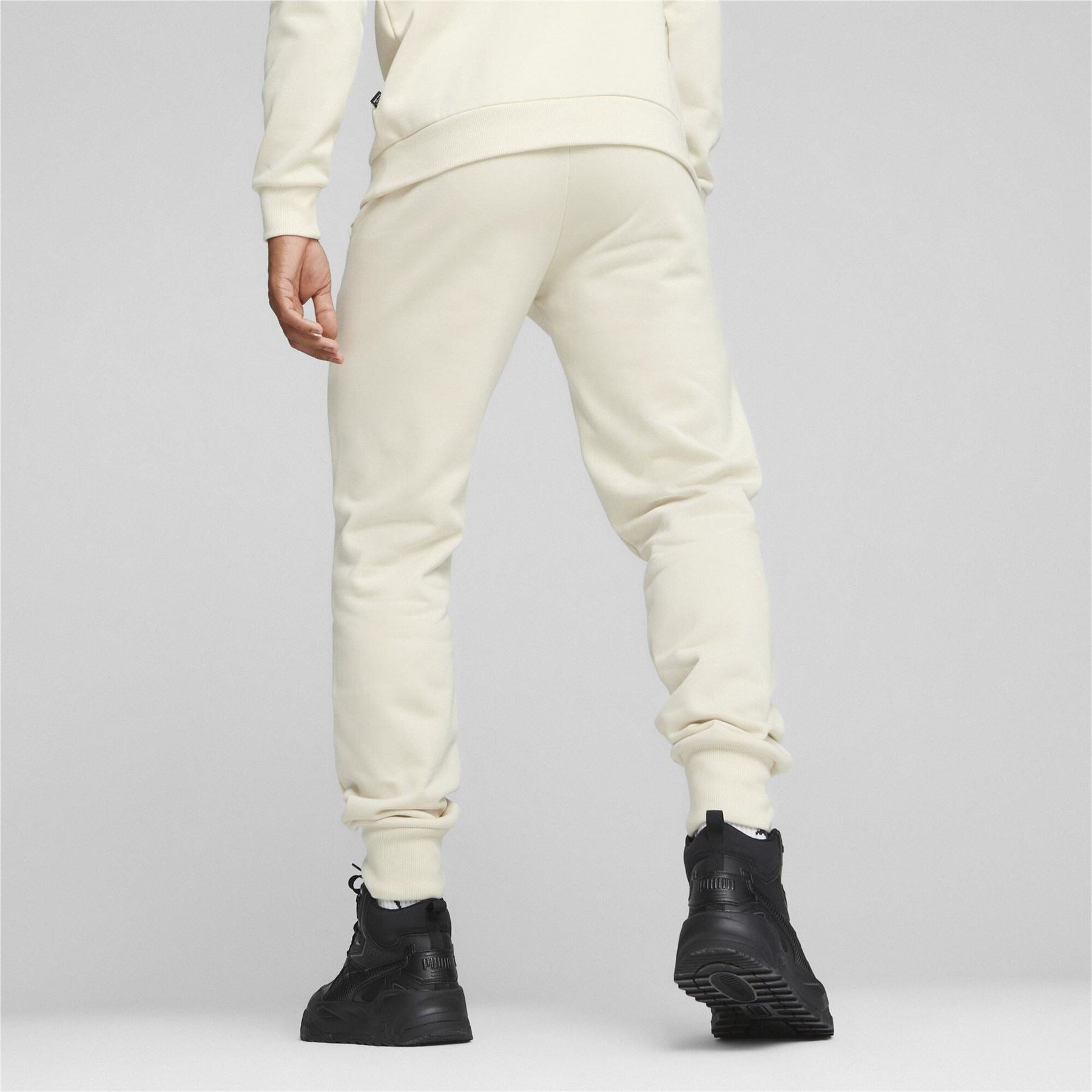 Puma Ess Logo Closed Hem Joggers