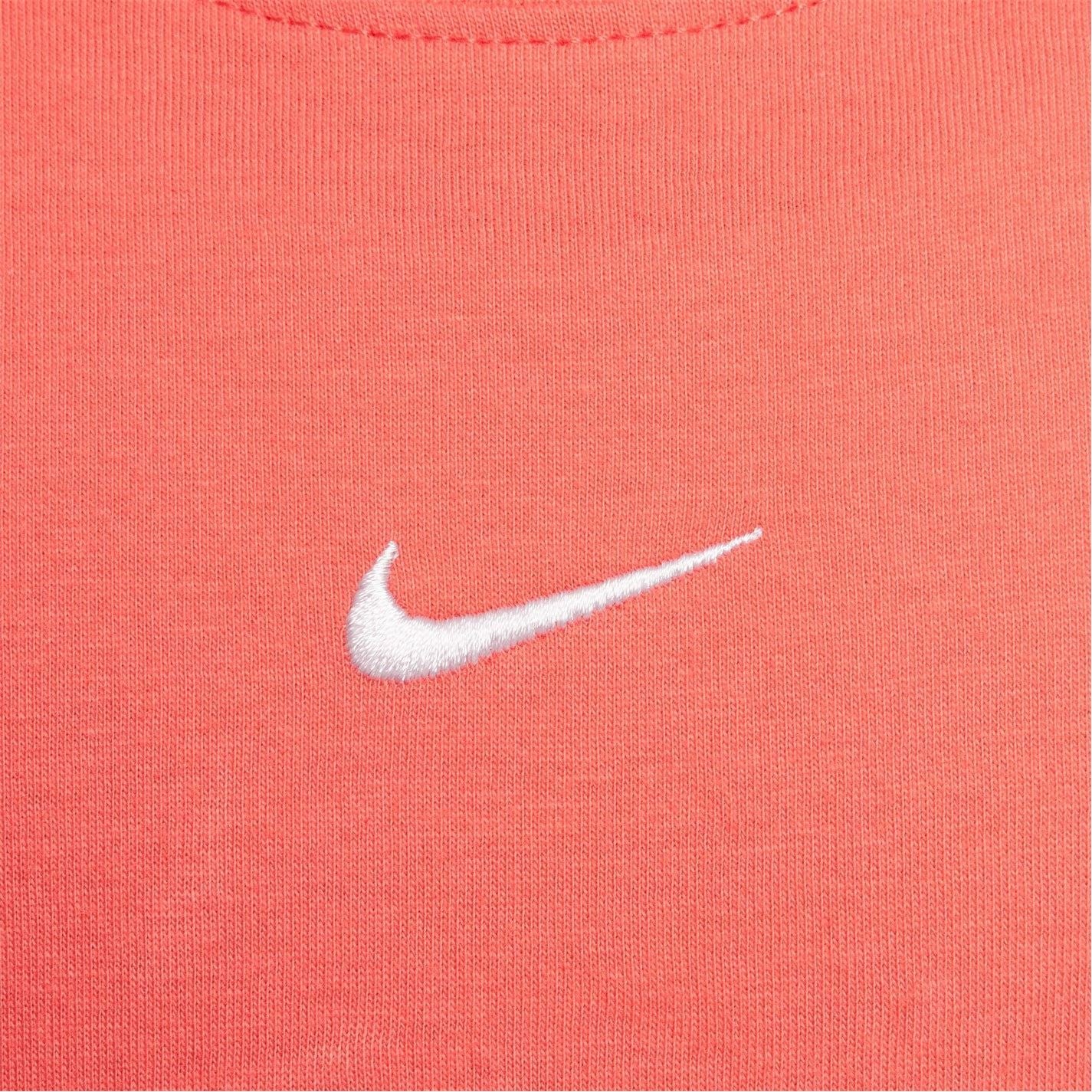 Nike Sportswear Big Kids (girls) T-Shirt